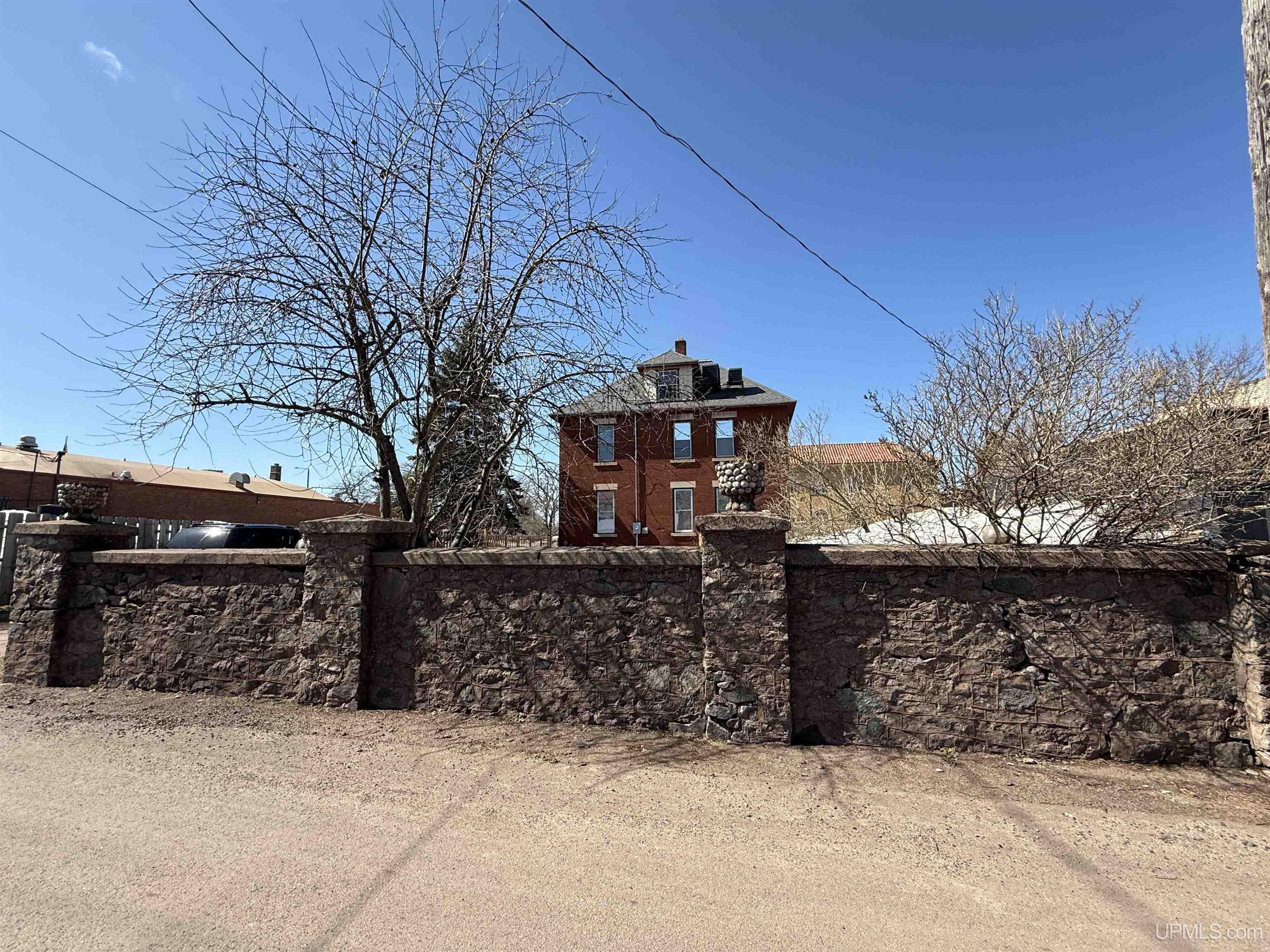 115 E Ayer Street, Ironwood, MI, 49938