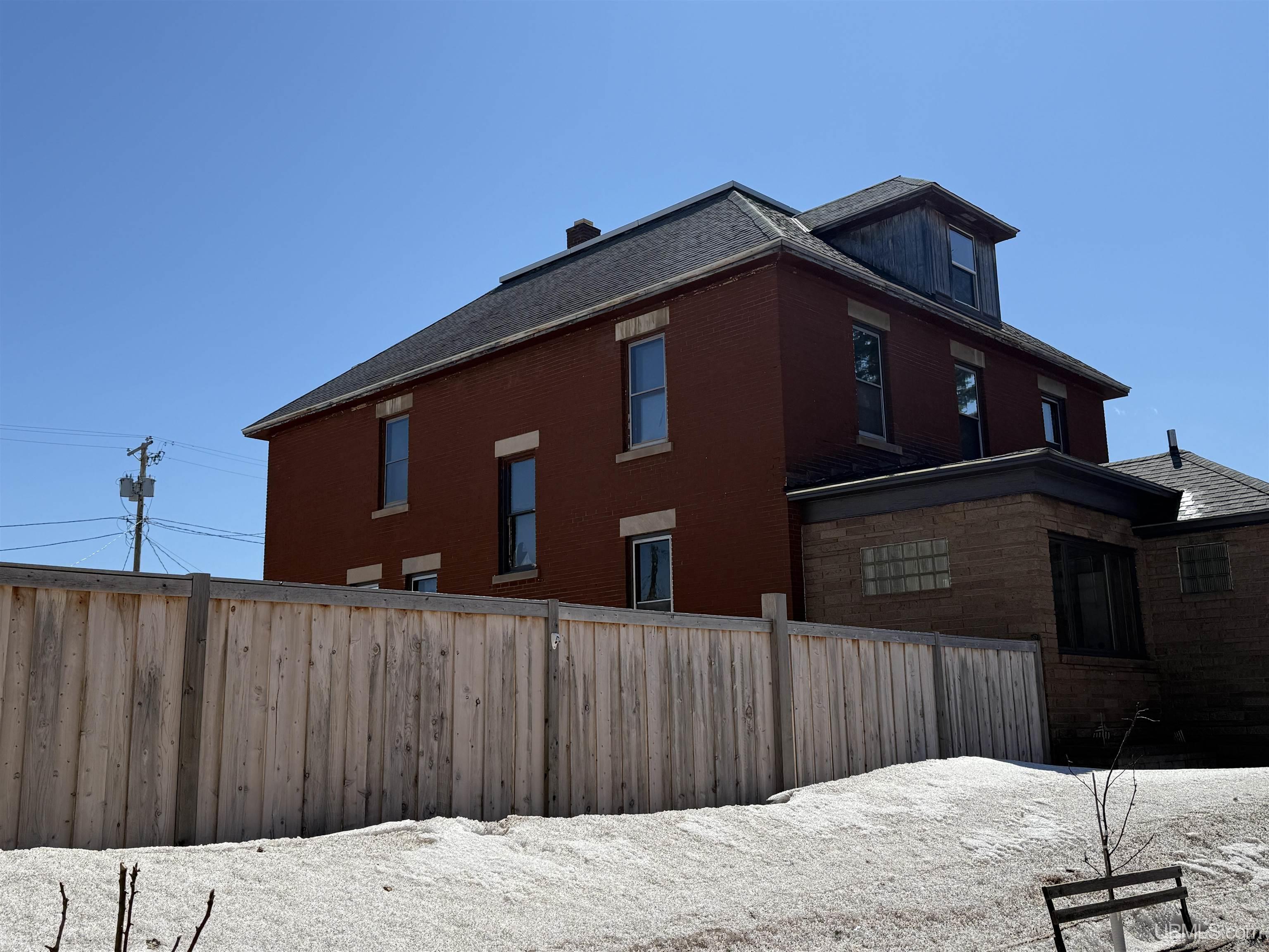 115 E Ayer Street, Ironwood, MI, 49938