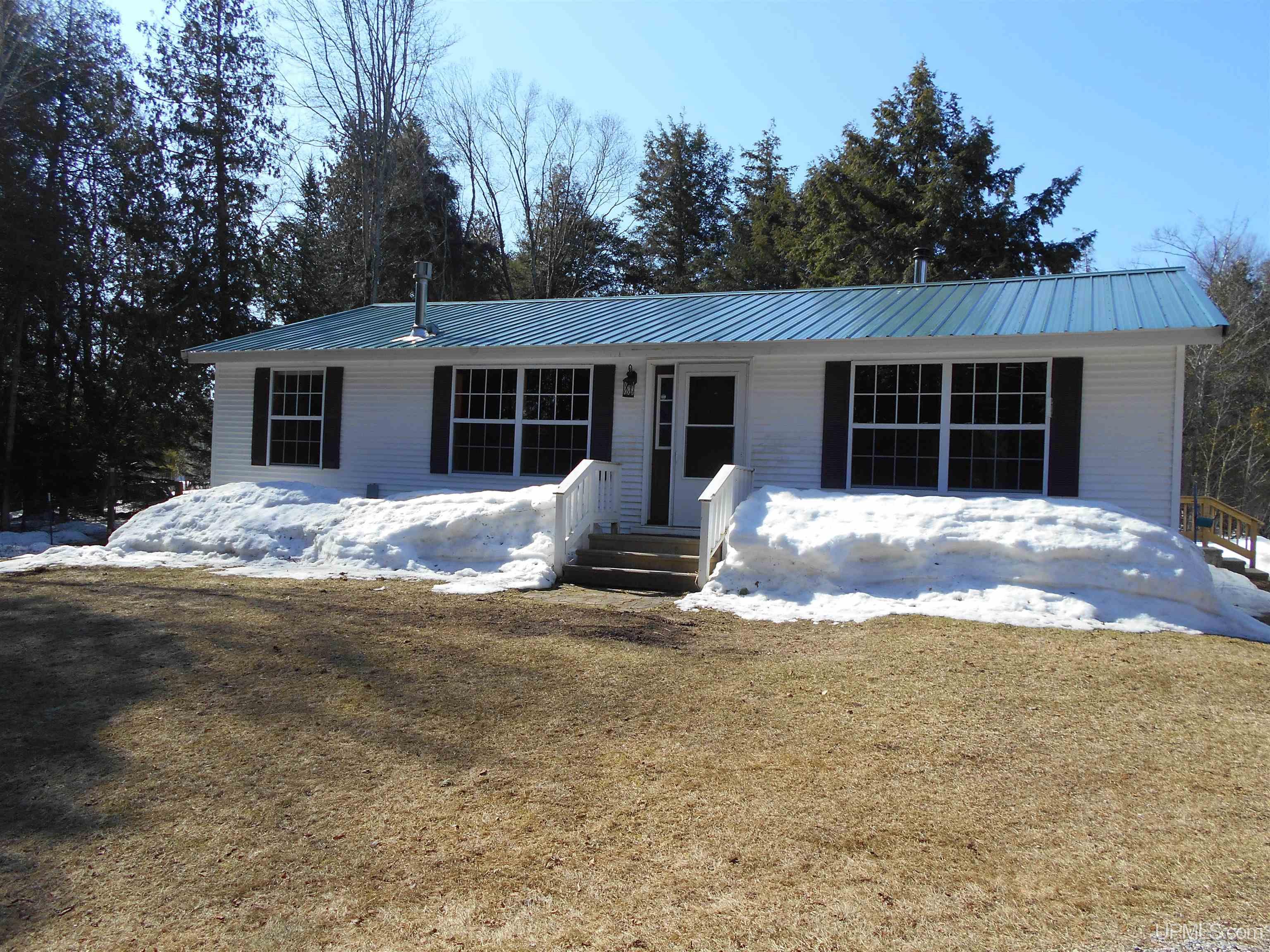 1325 S M149 Road, Manistique, MI, 49854