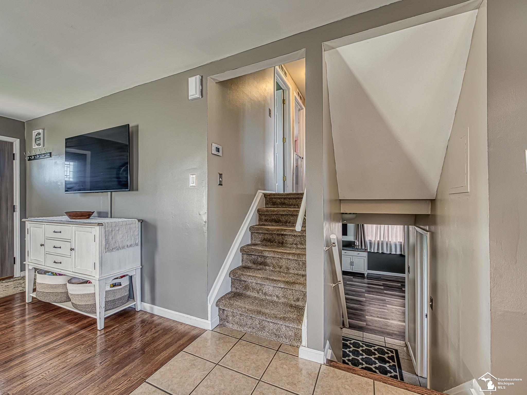 22244 Candace Drive, Rockwood, MI, 48173