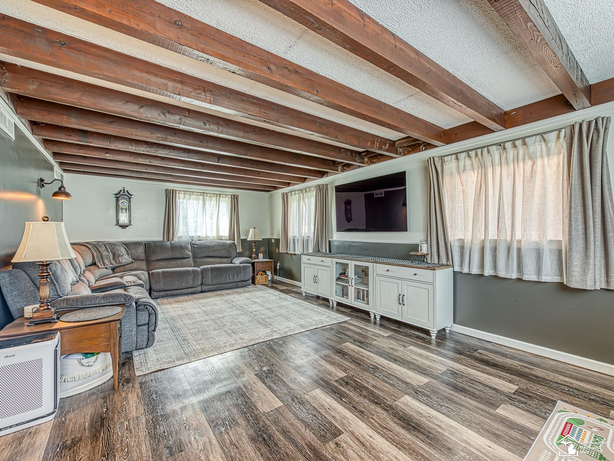 22244 Candace Drive, Rockwood, MI, 48173