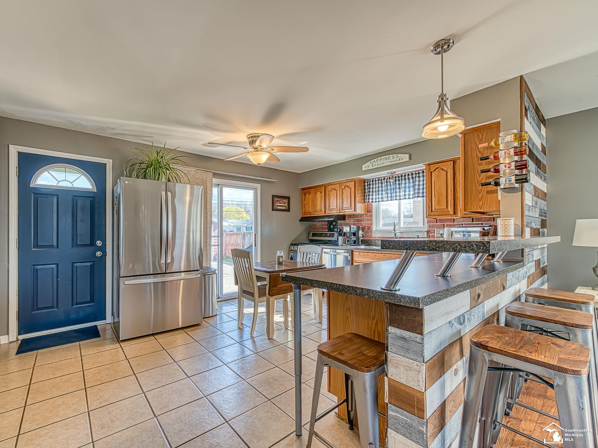 22244 Candace Drive, Rockwood, MI, 48173