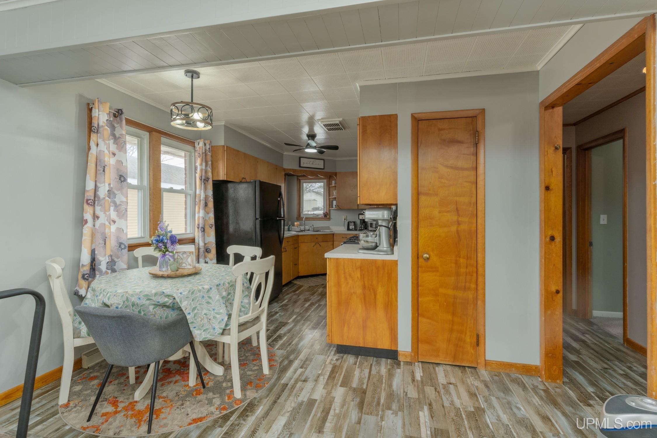 MLS 50204146 Large photo number 4 