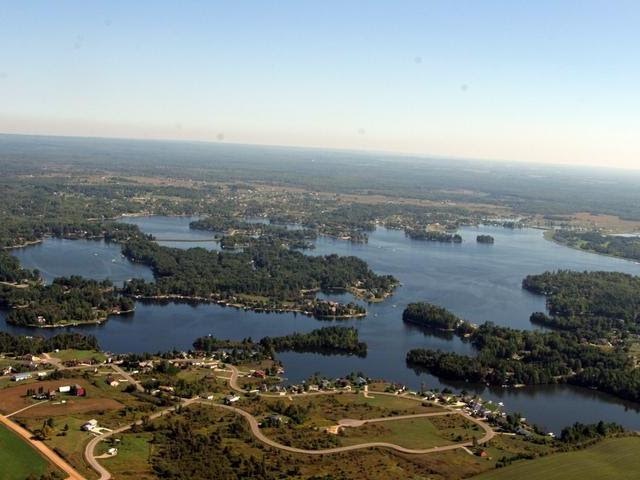 1938 Salisbury Drive, Gladwin, MI, 48624