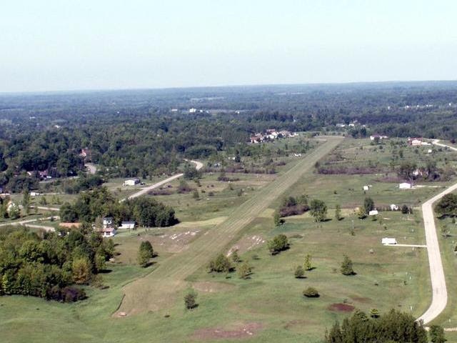 1938 Salisbury Drive, Gladwin, MI, 48624