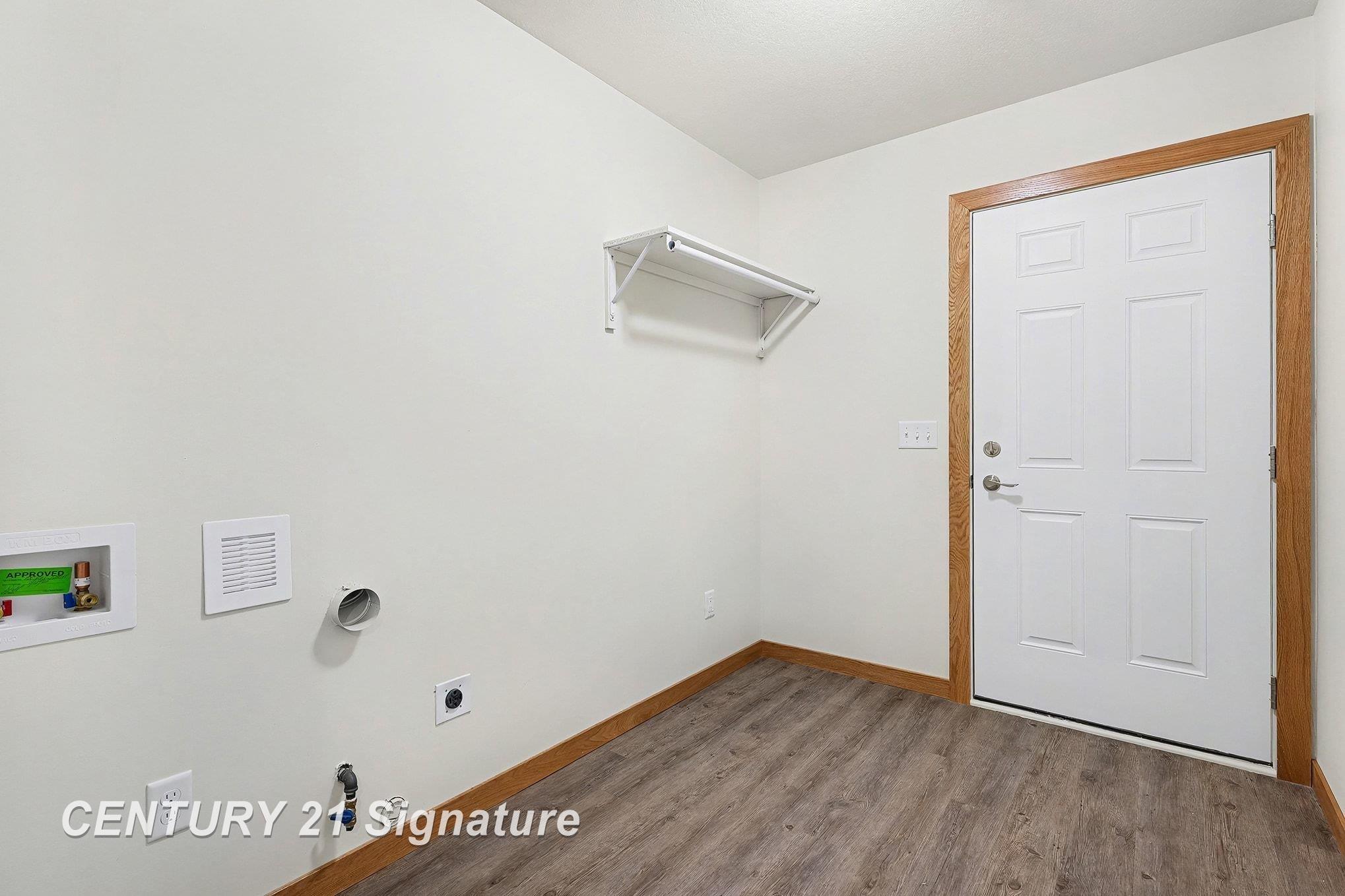 8487 N River Rock Drive, Freeland, MI, 48623