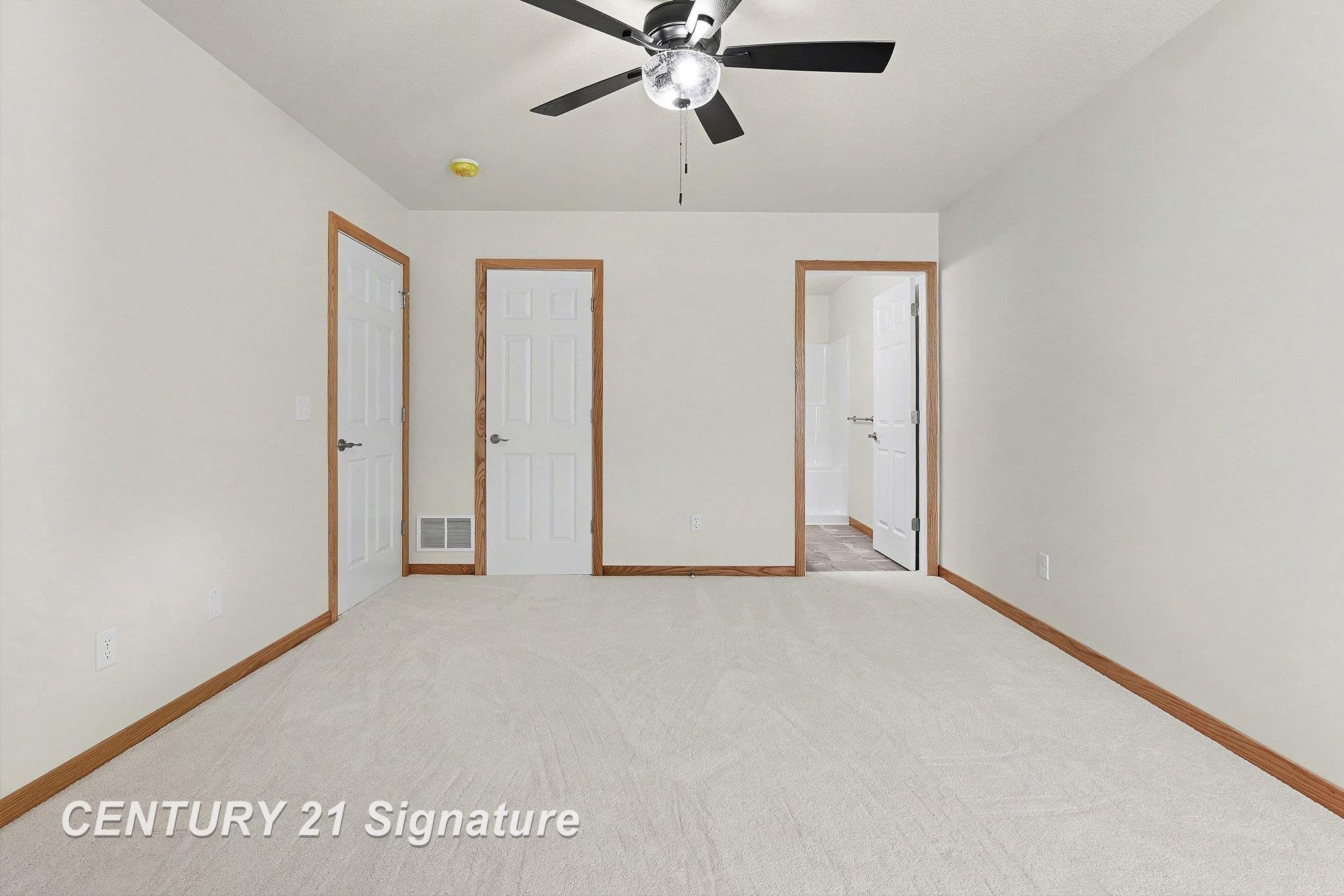 8487 N River Rock Drive, Freeland, MI, 48623