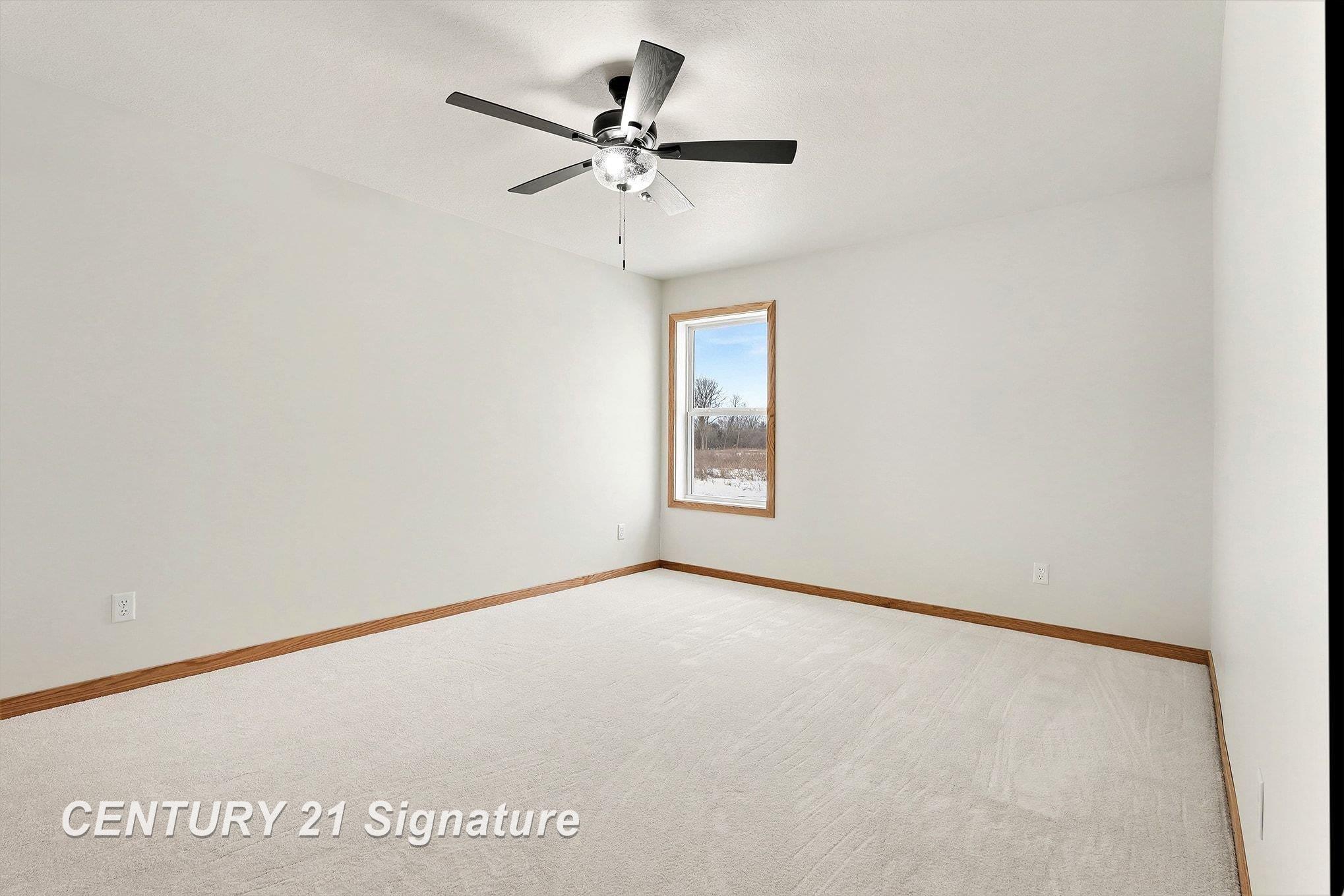 8487 N River Rock Drive, Freeland, MI, 48623