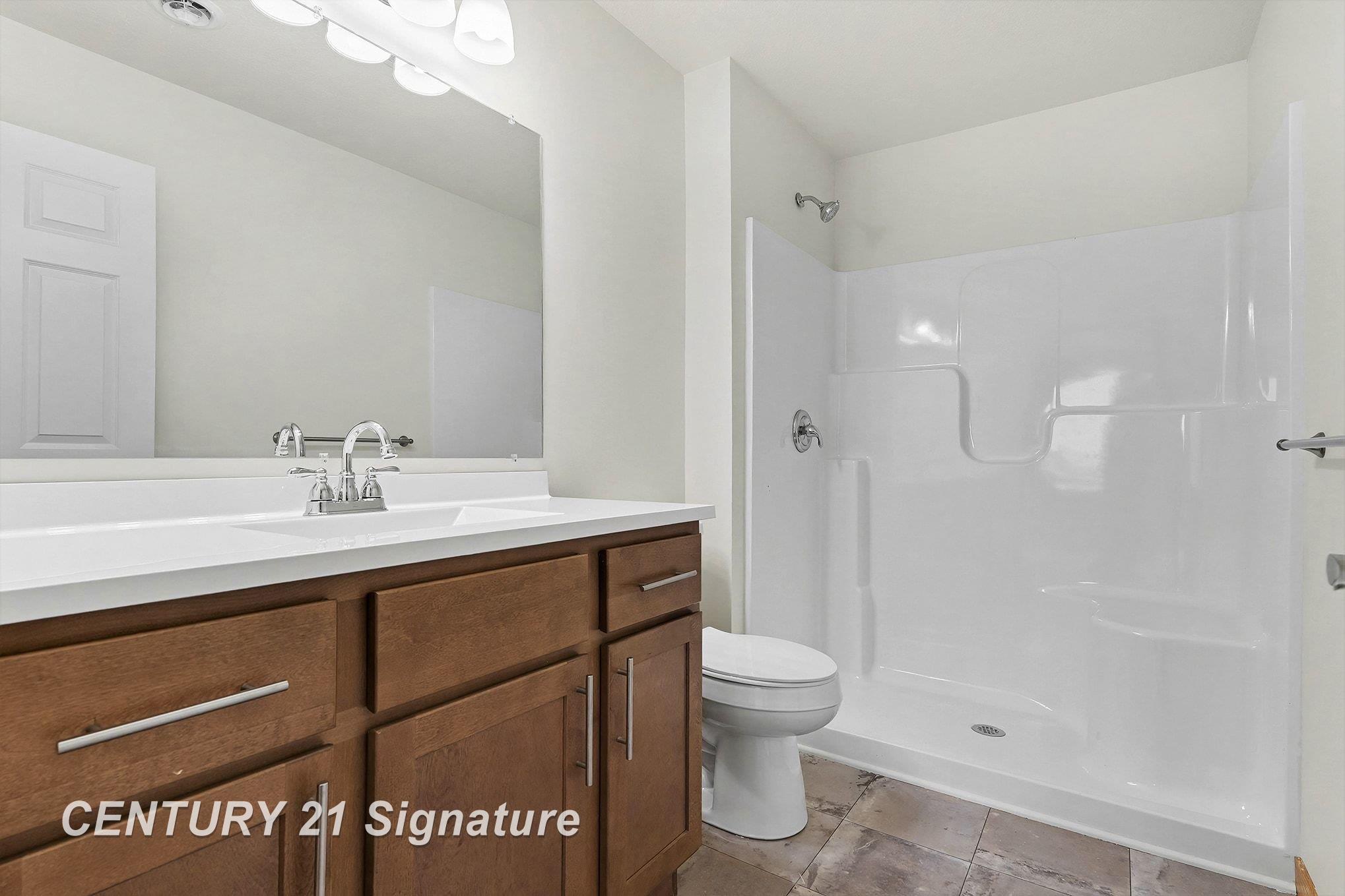 8487 N River Rock Drive, Freeland, MI, 48623