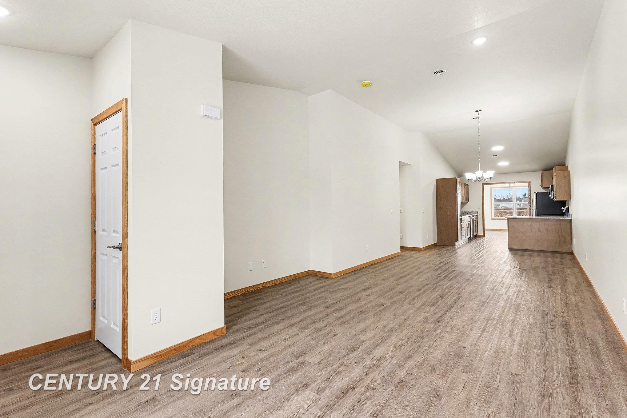 8487 N River Rock Drive, Freeland, MI, 48623