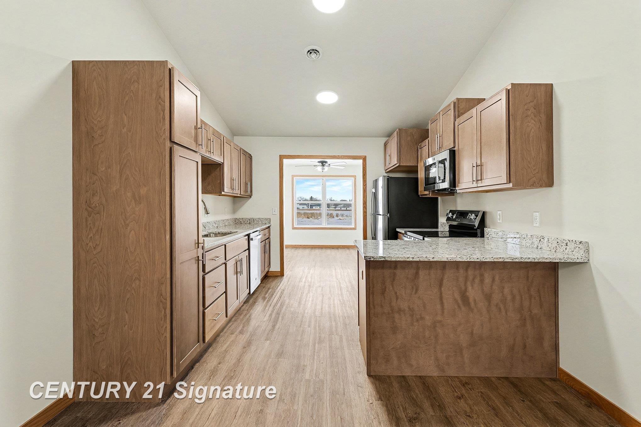 8487 N River Rock Drive, Freeland, MI, 48623