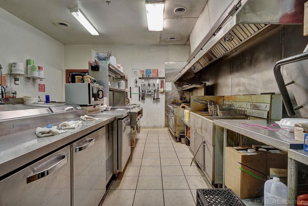 210 Huron Ave. Avenue, Port Huron, MI, 48060