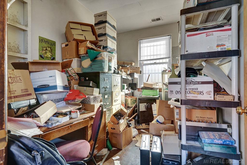 210 Huron Ave. Avenue, Port Huron, MI, 48060