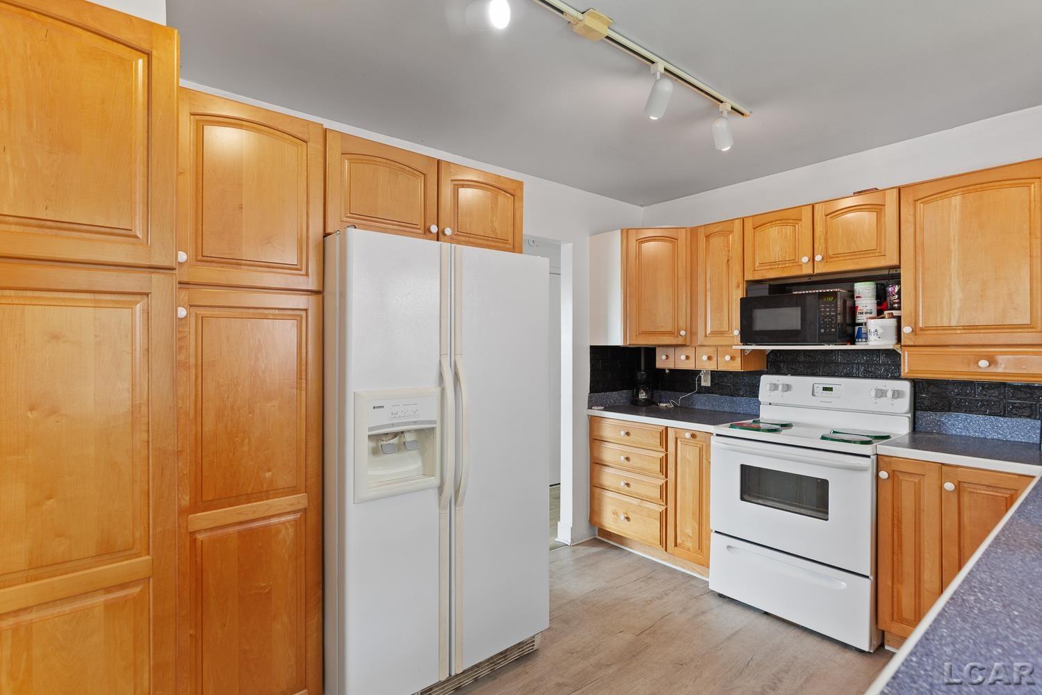 7080 Dudley Road, Adrian, MI, 49221
