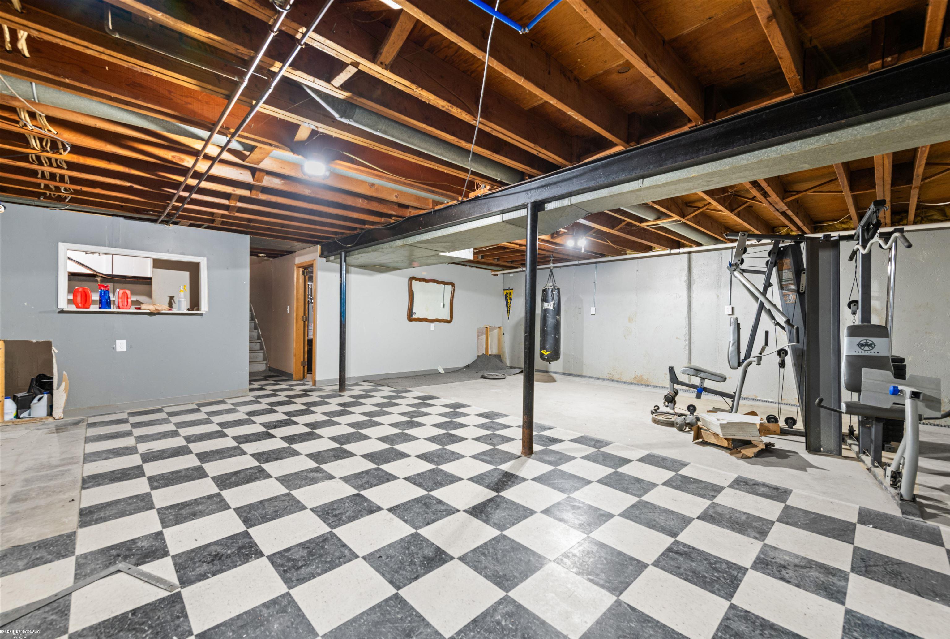 25312 Saint Christopher St Street, Harrison Twp, MI, 48045