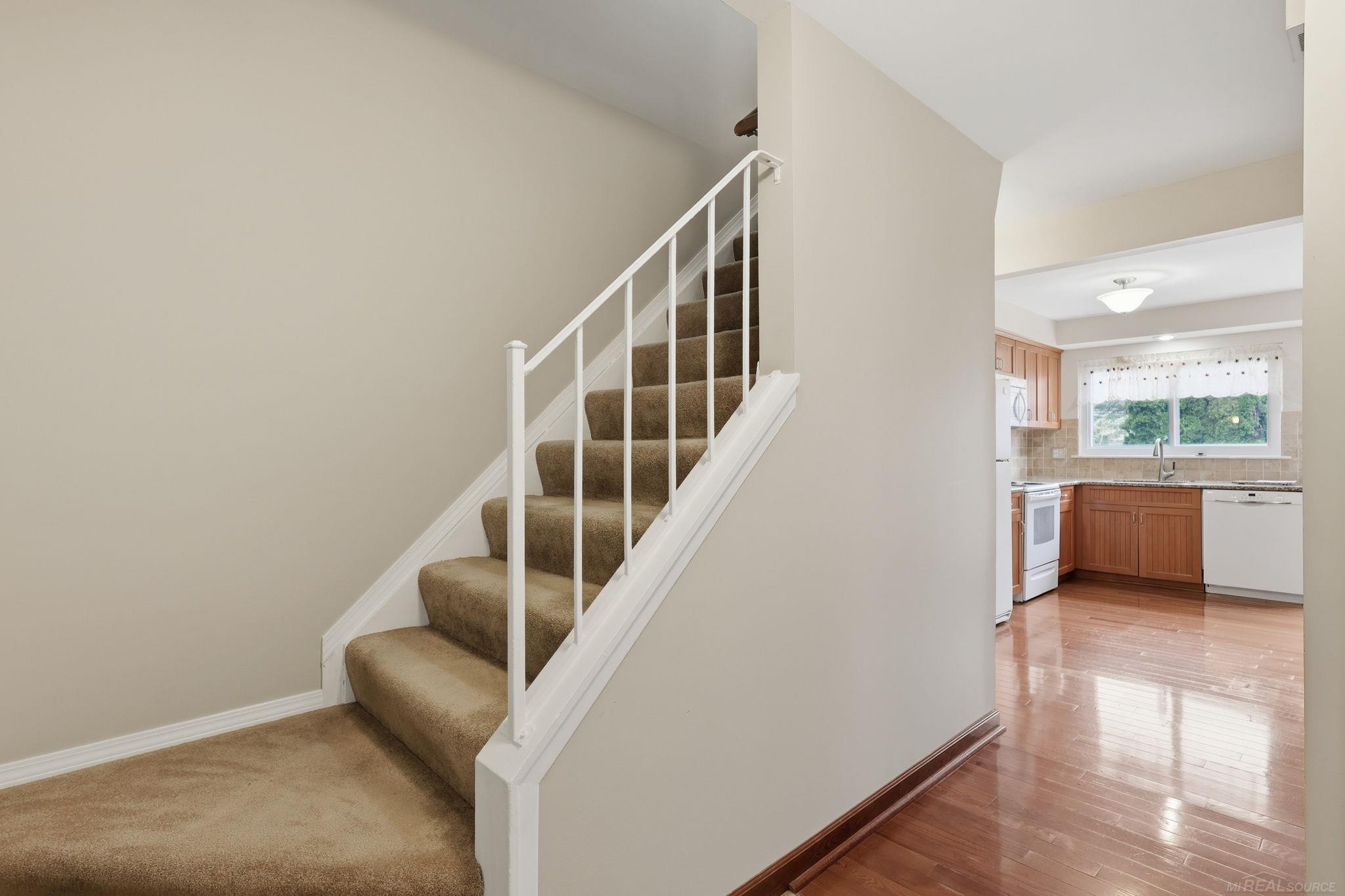 54173 Avondale Drive, New Baltimore, MI, 48047