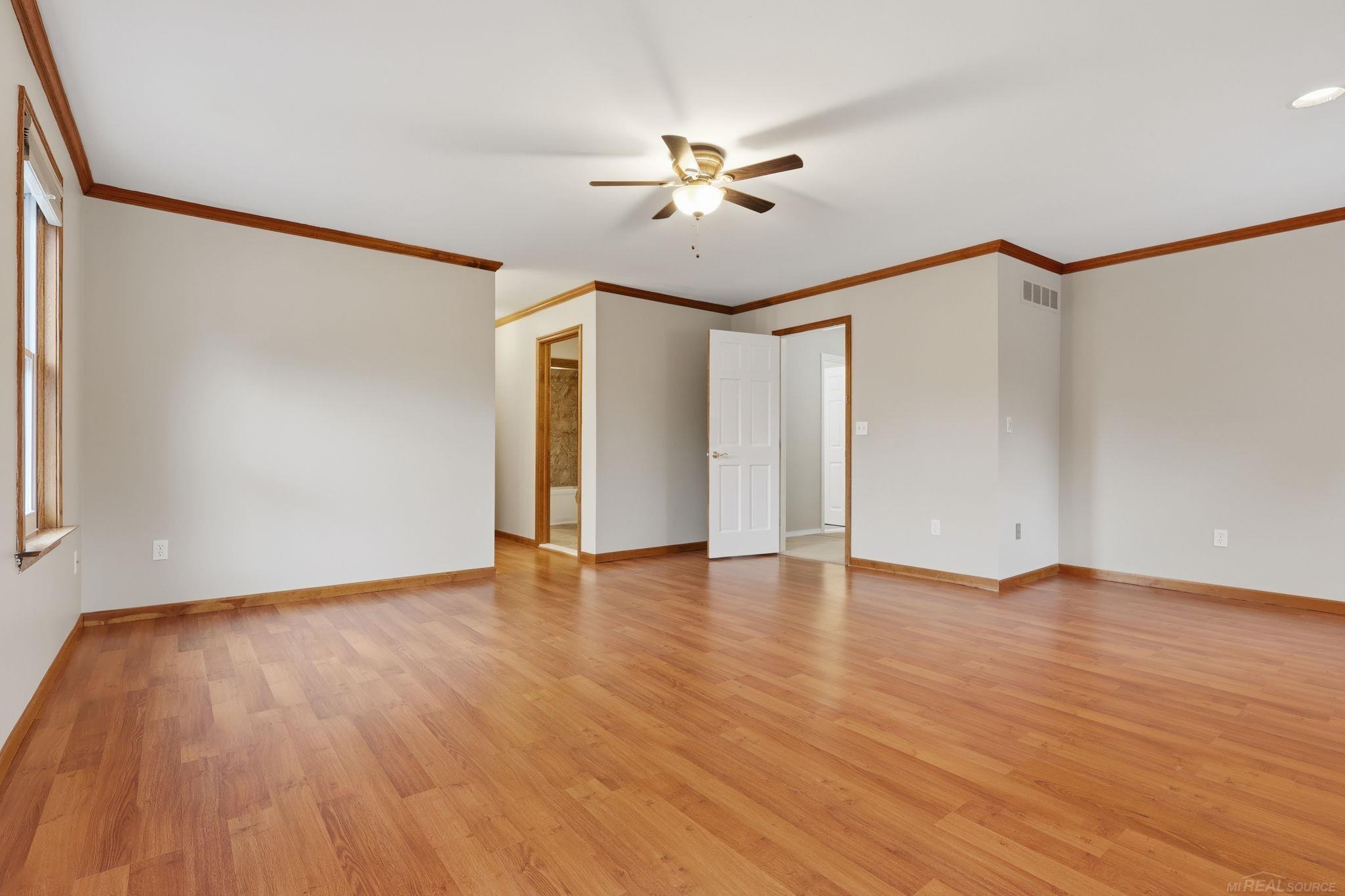 54173 Avondale Drive, New Baltimore, MI, 48047