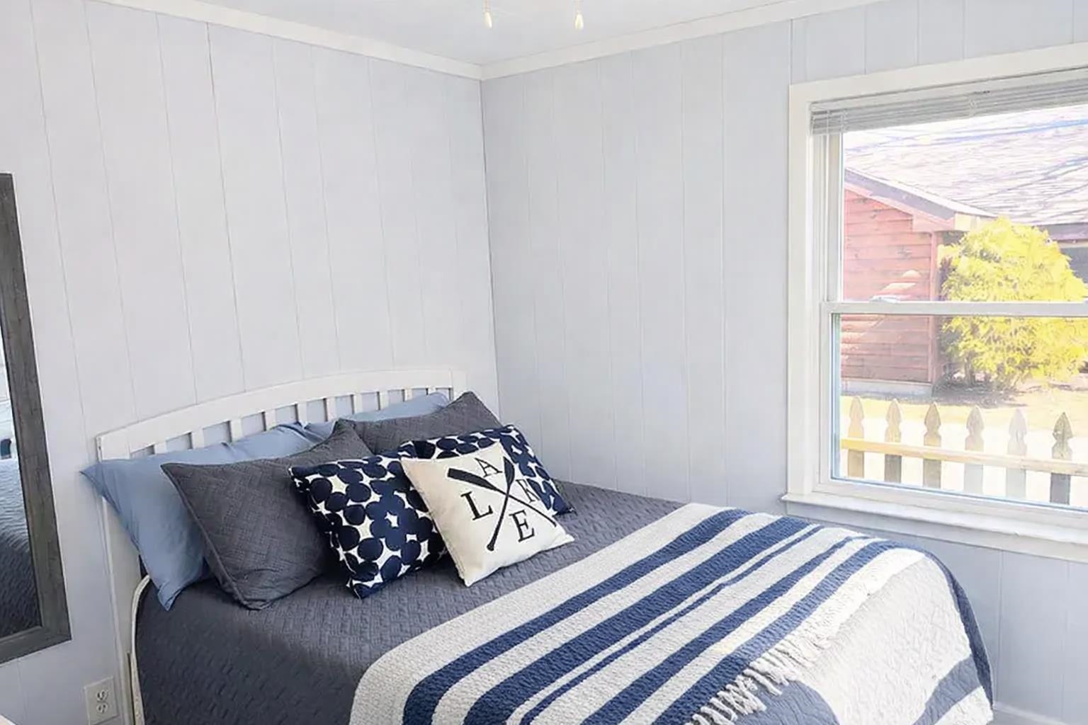 602 W Houghton Lake Drive, Prudenville, MI, 48651