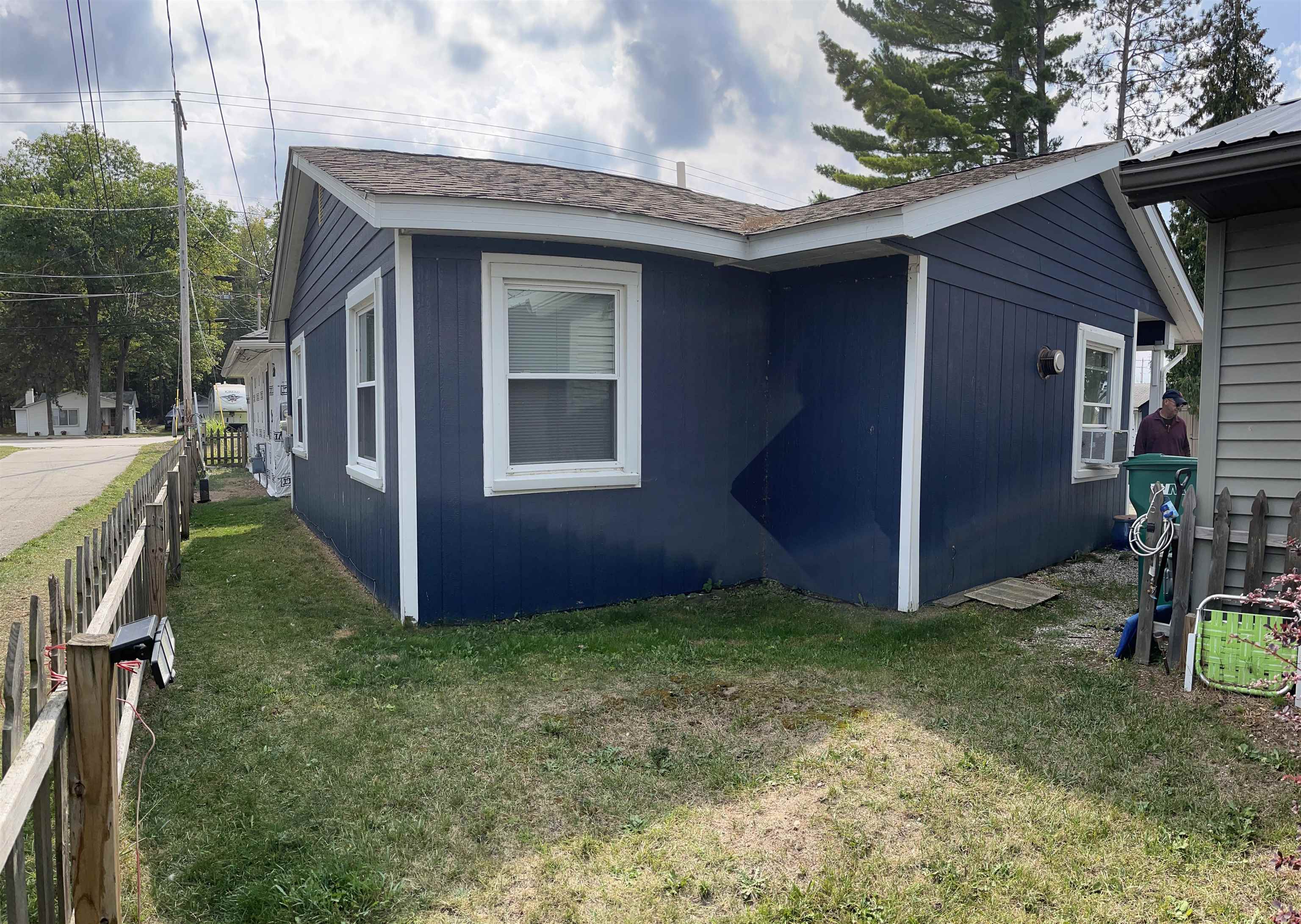 602 W Houghton Lake Drive, Prudenville, MI, 48651