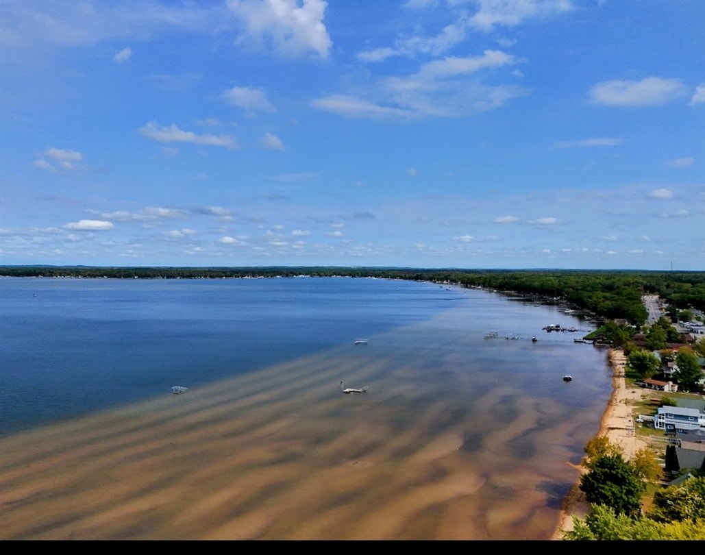 602 W Houghton Lake Drive, Prudenville, MI, 48651