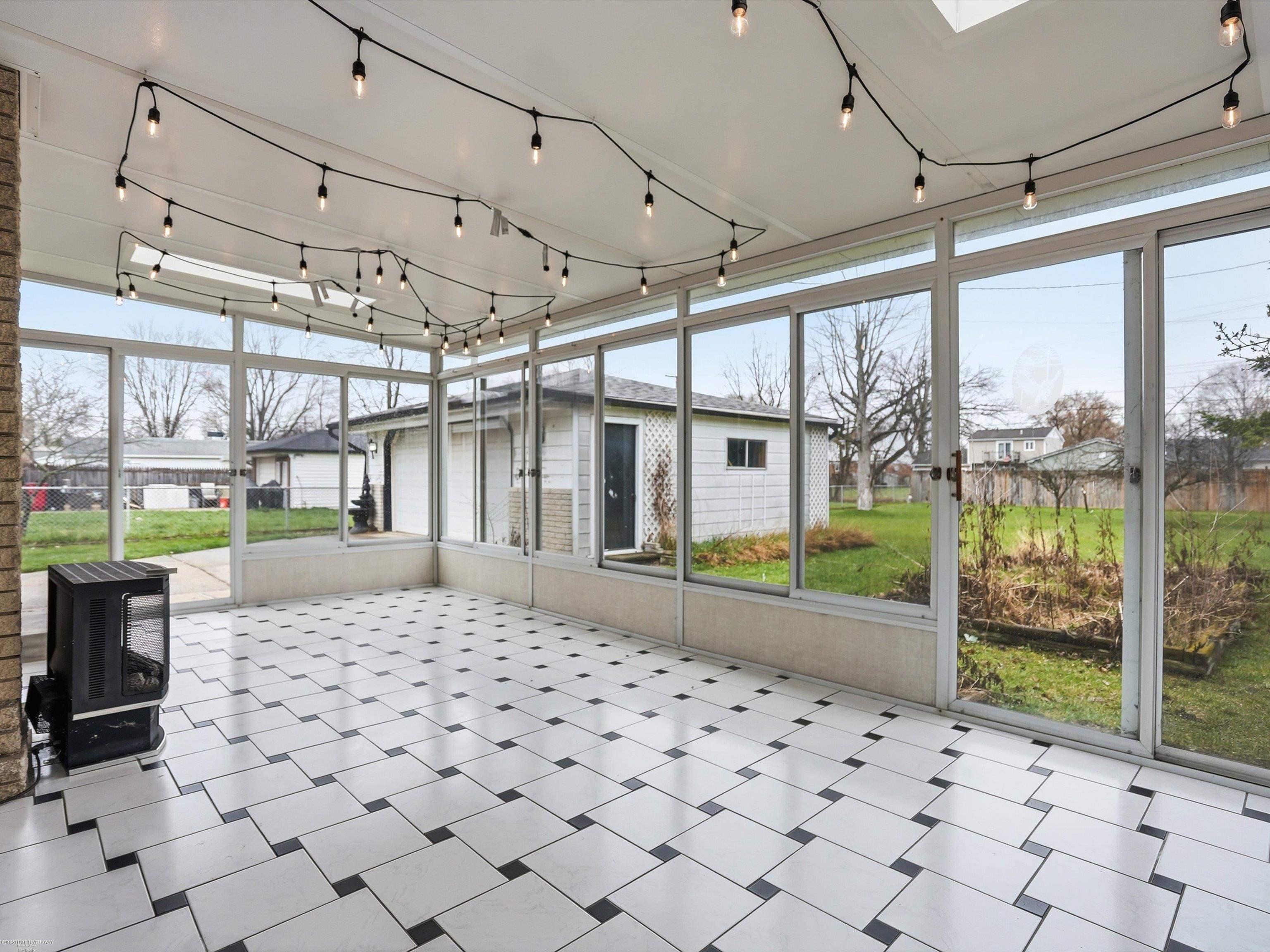 27624 Edward Street, Roseville, MI, 48066