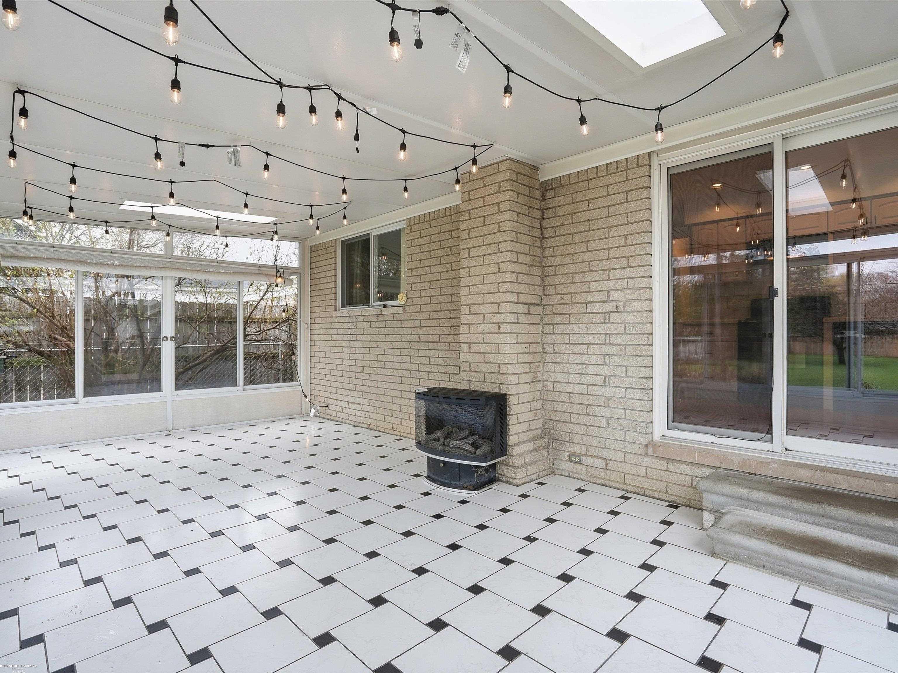 27624 Edward Street, Roseville, MI, 48066