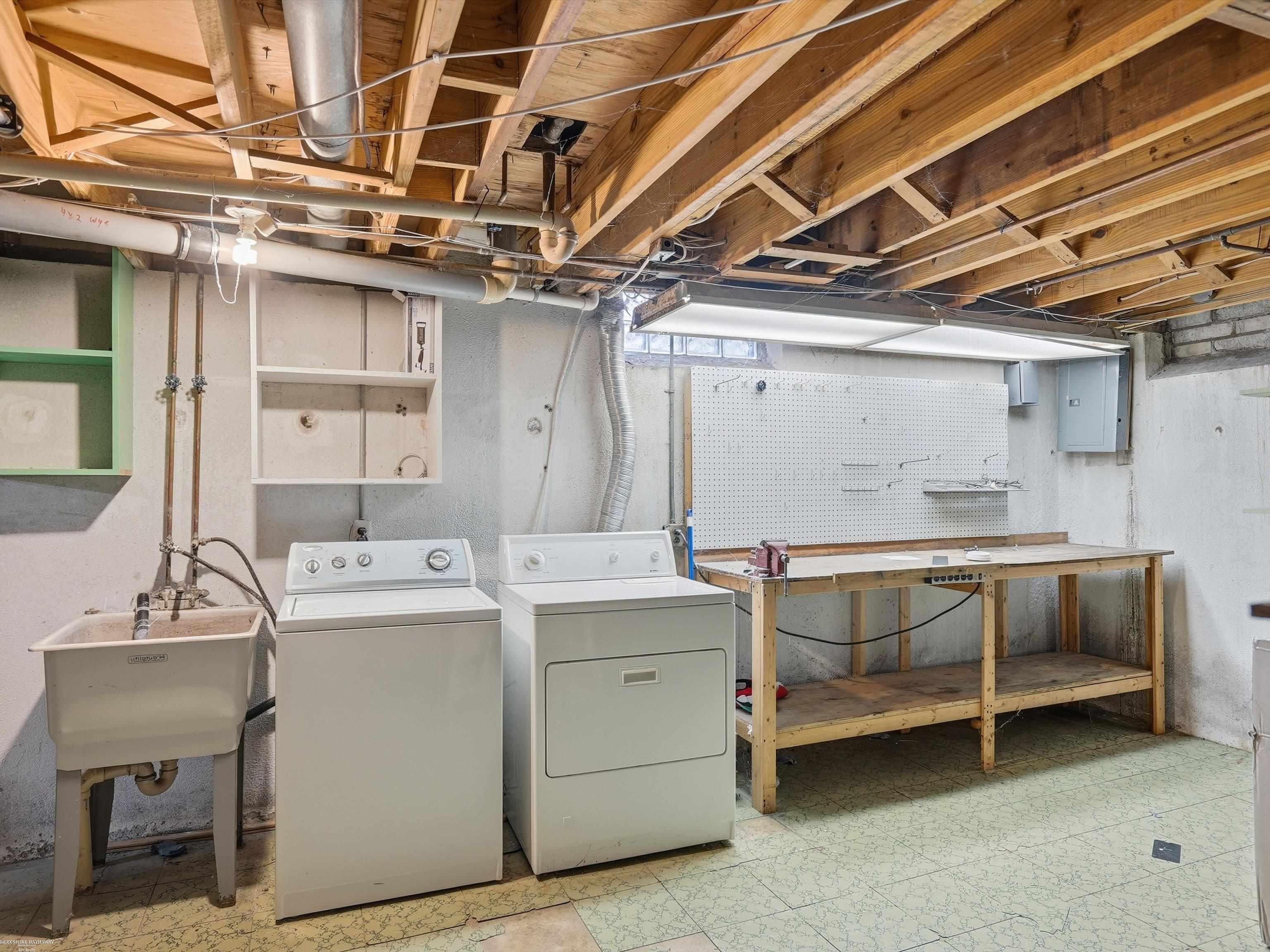 27624 Edward Street, Roseville, MI, 48066