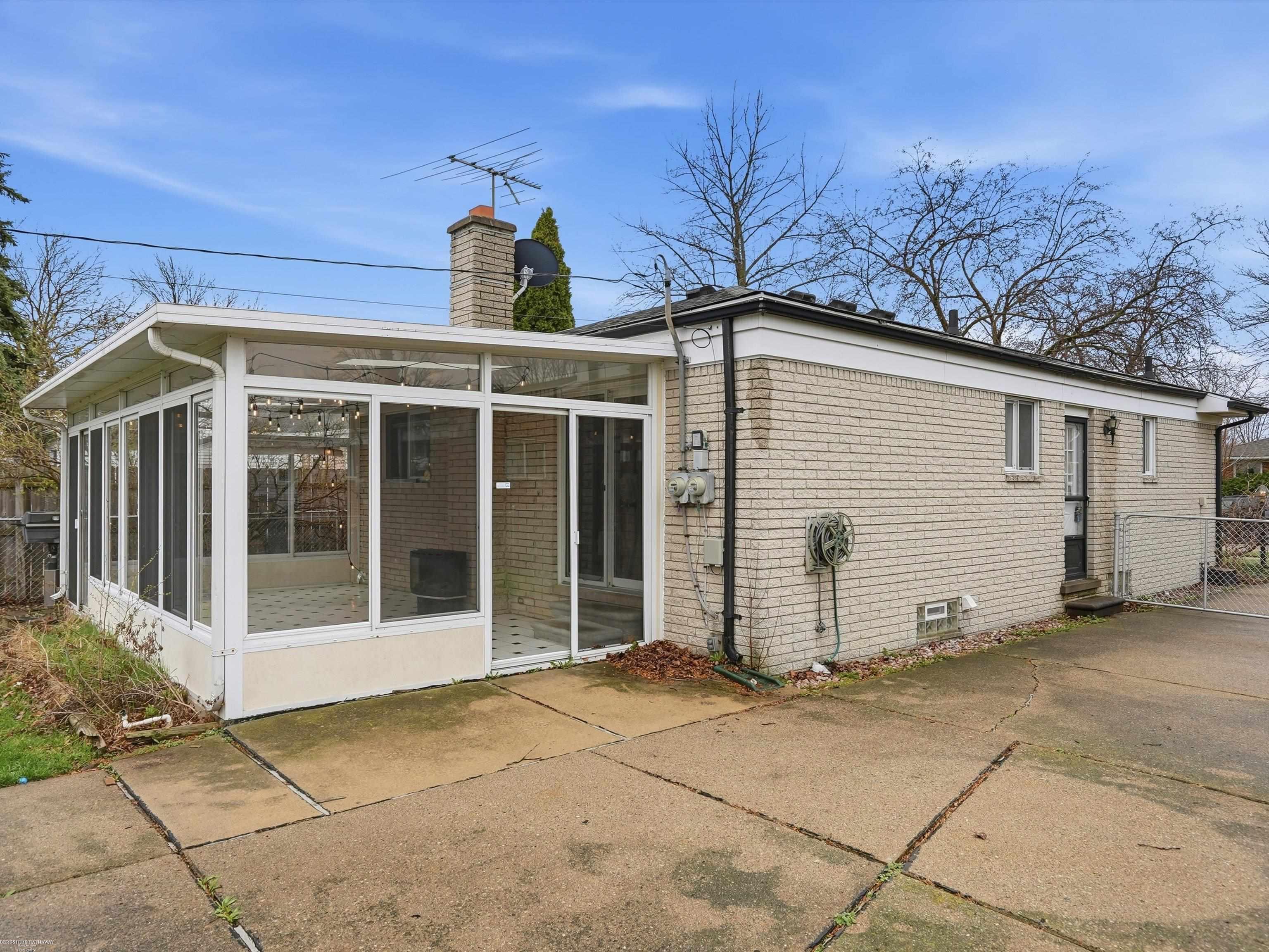 27624 Edward Street, Roseville, MI, 48066