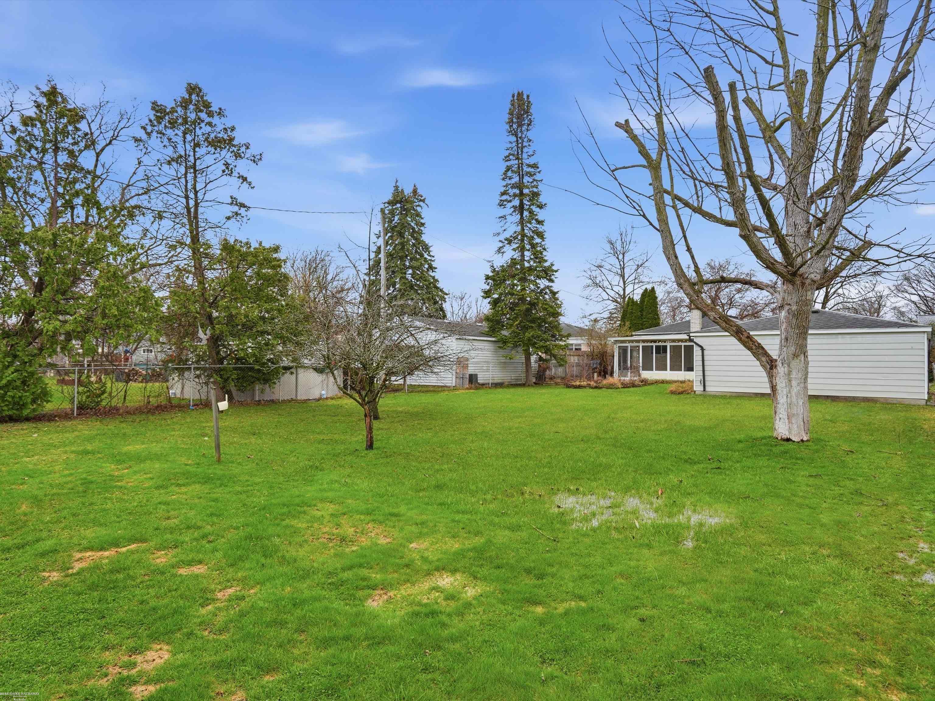 27624 Edward Street, Roseville, MI, 48066