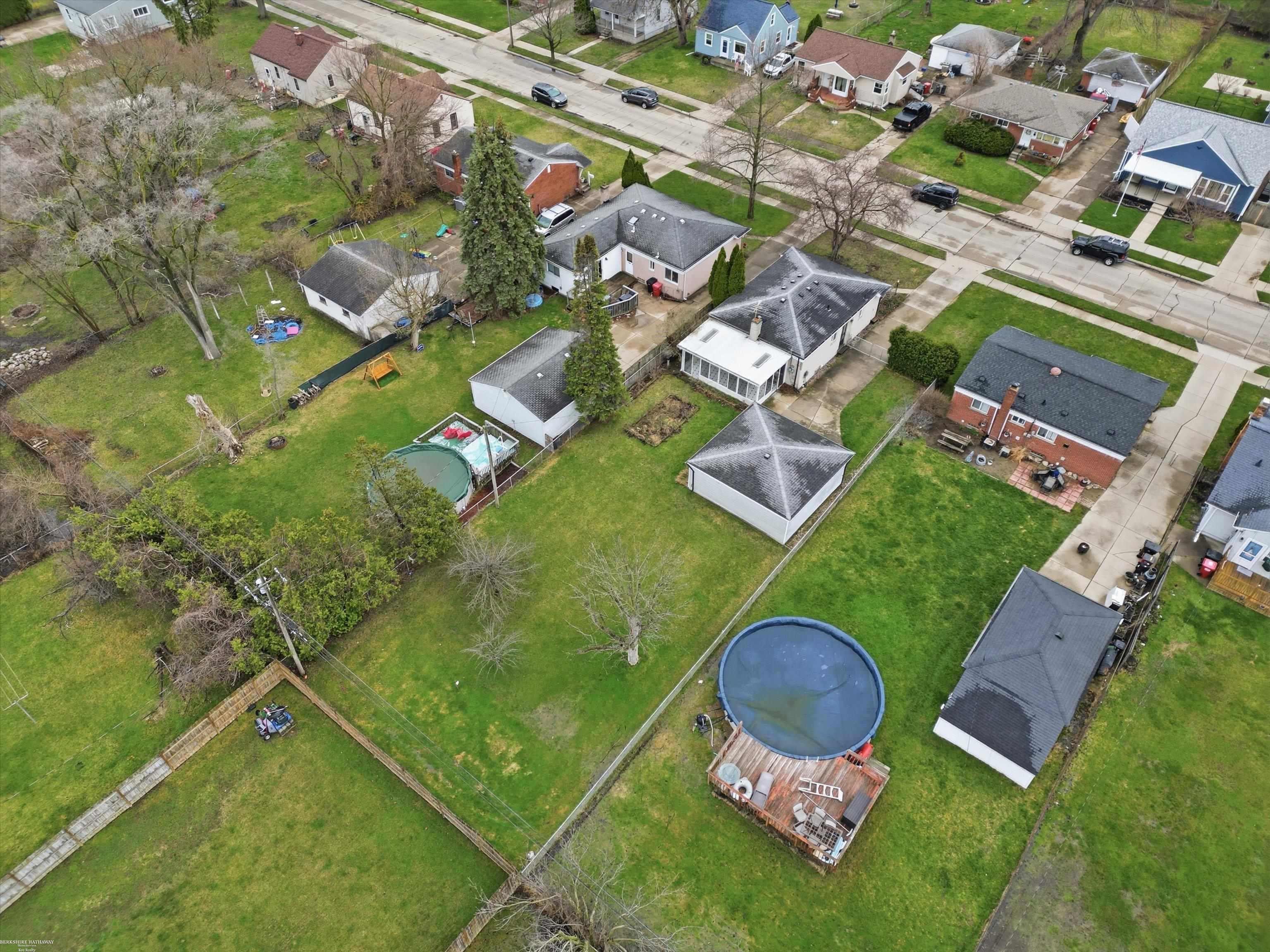 27624 Edward Street, Roseville, MI, 48066