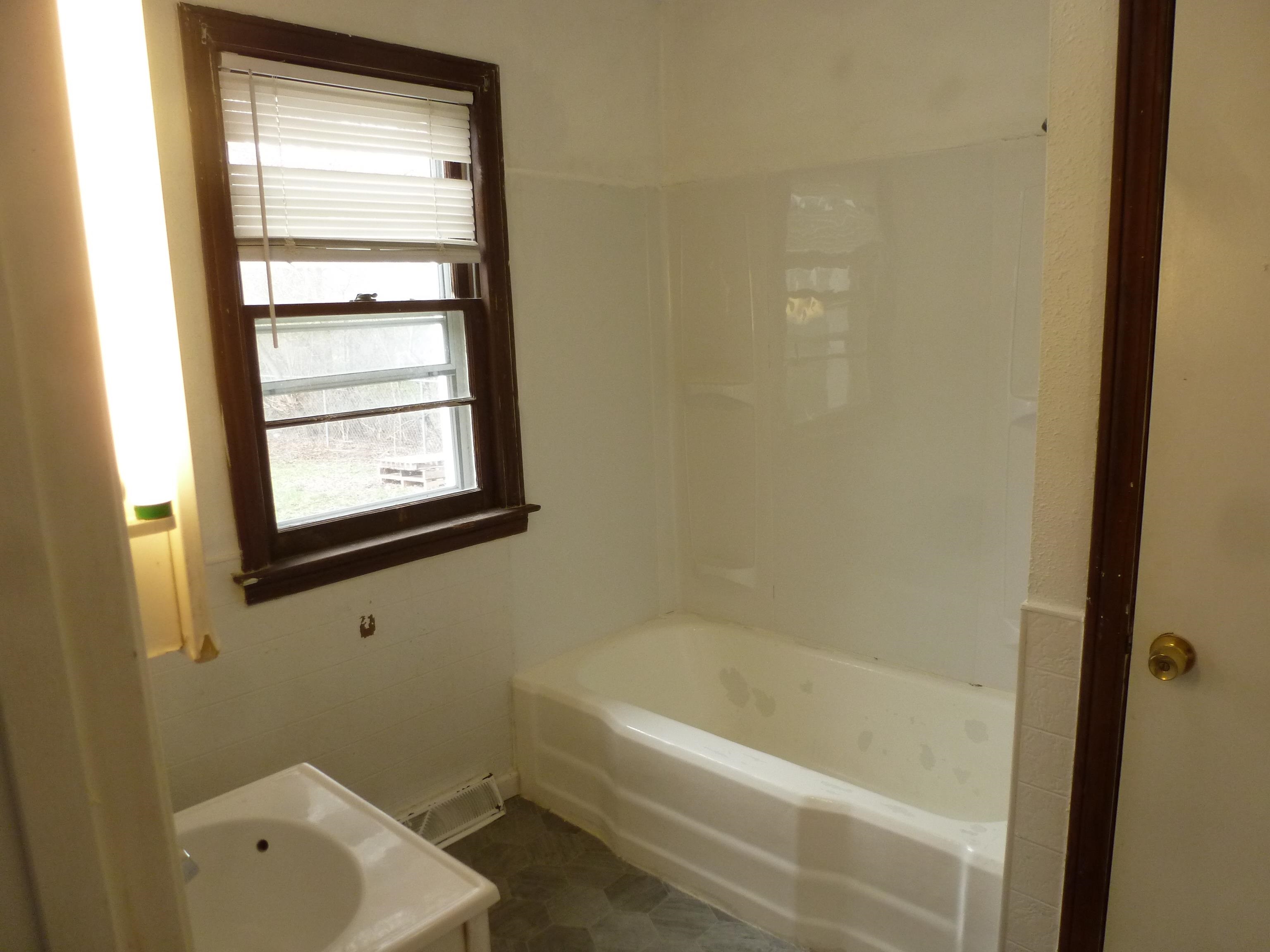 5064 Hess Street, Saginaw, MI, 48601