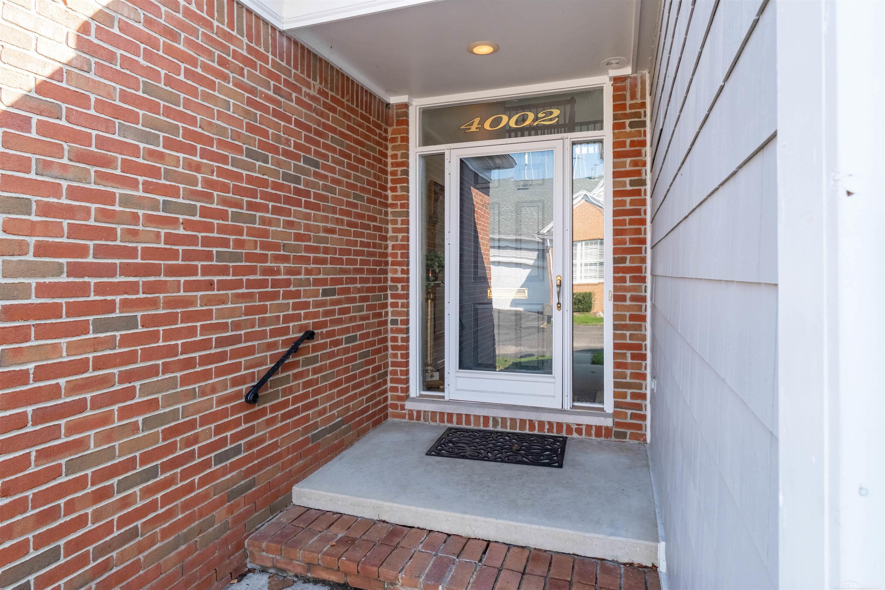 4002 Harbor Place Drive, Saint Clair Shores, MI, 48080