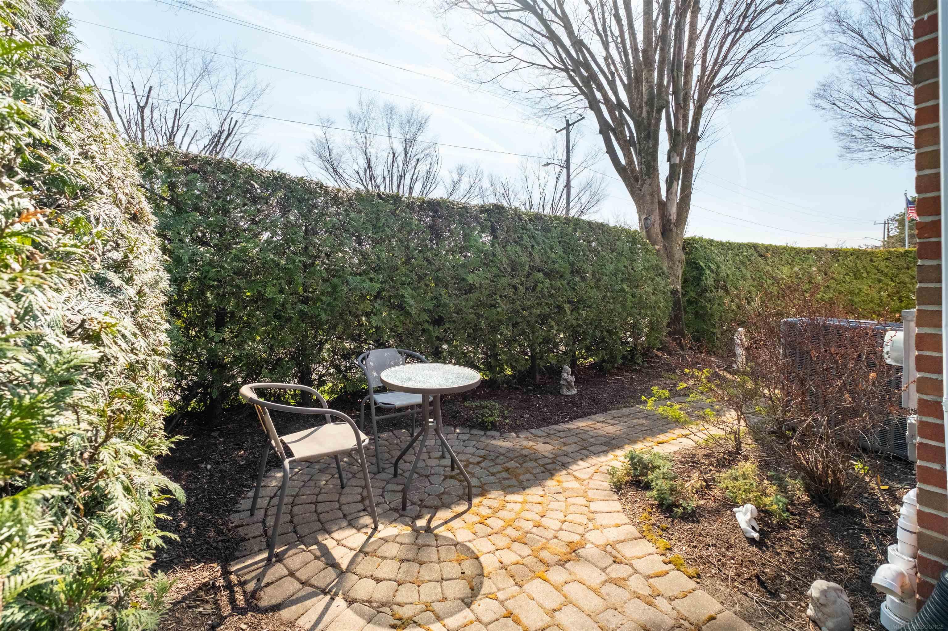 4002 Harbor Place Drive, Saint Clair Shores, MI, 48080