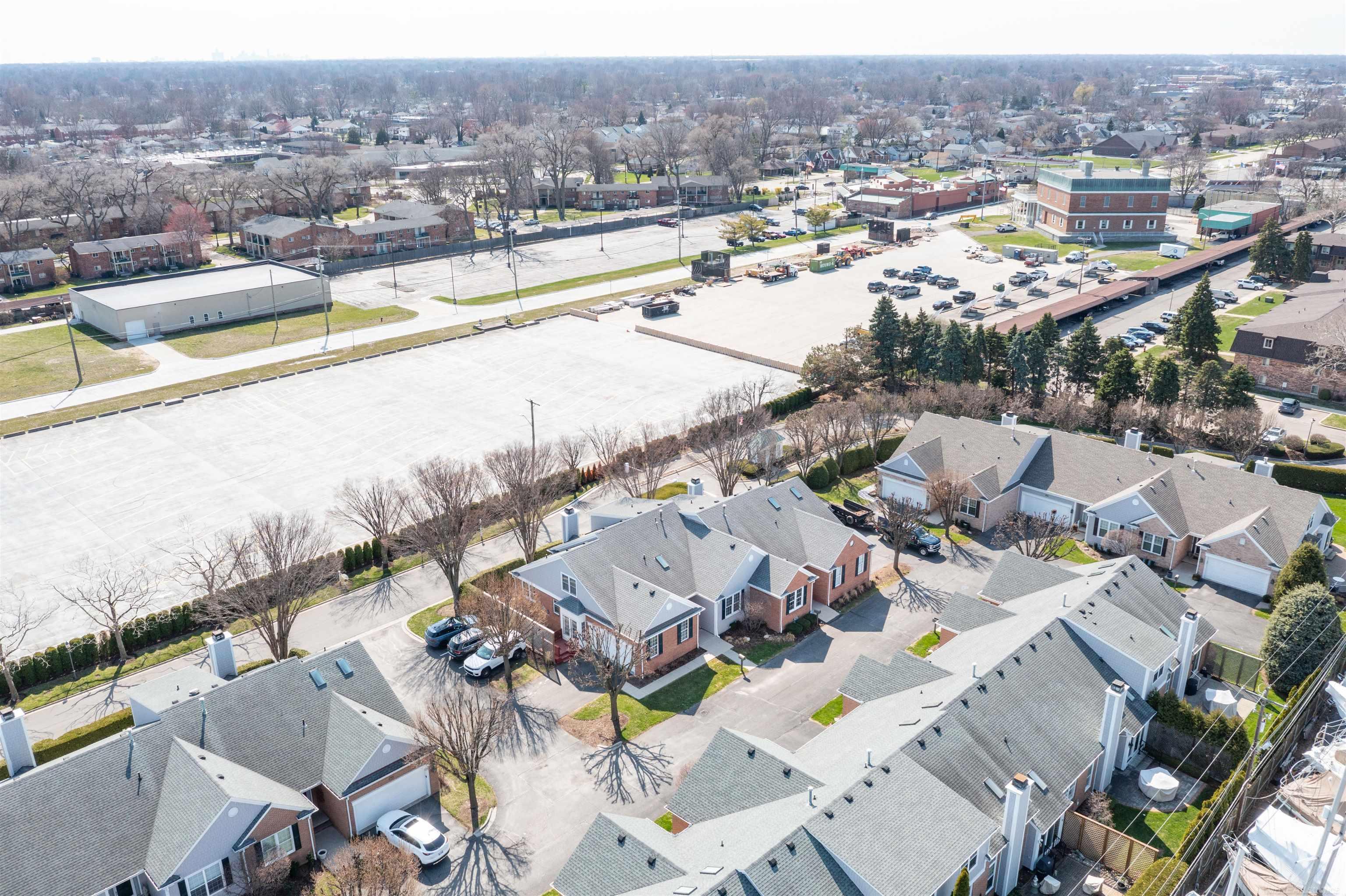 4002 Harbor Place Drive, Saint Clair Shores, MI, 48080