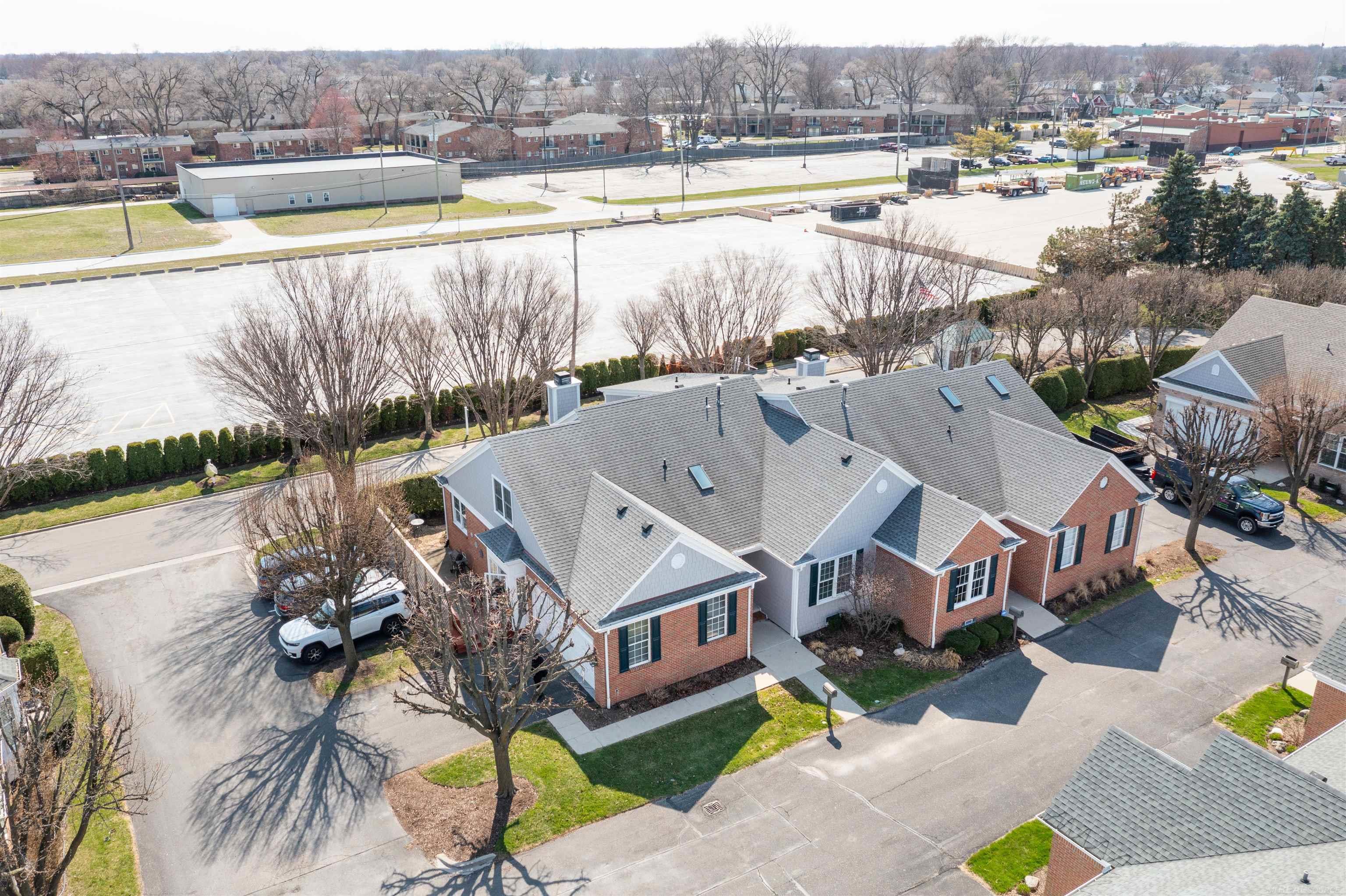 4002 Harbor Place Drive, Saint Clair Shores, MI, 48080