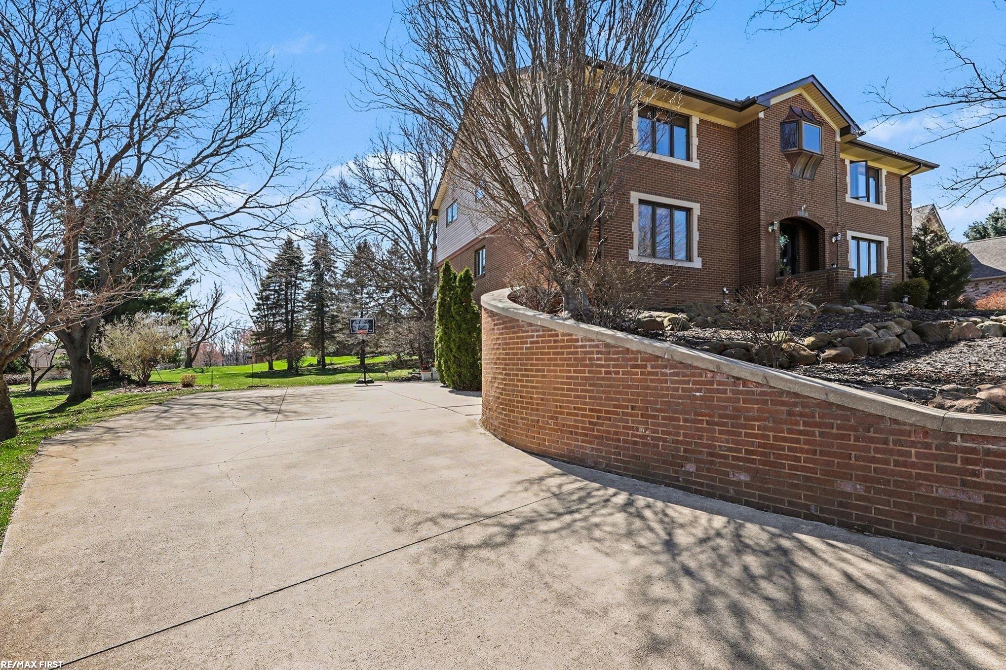 61313 Miriam Drive, Washington, MI, 48094