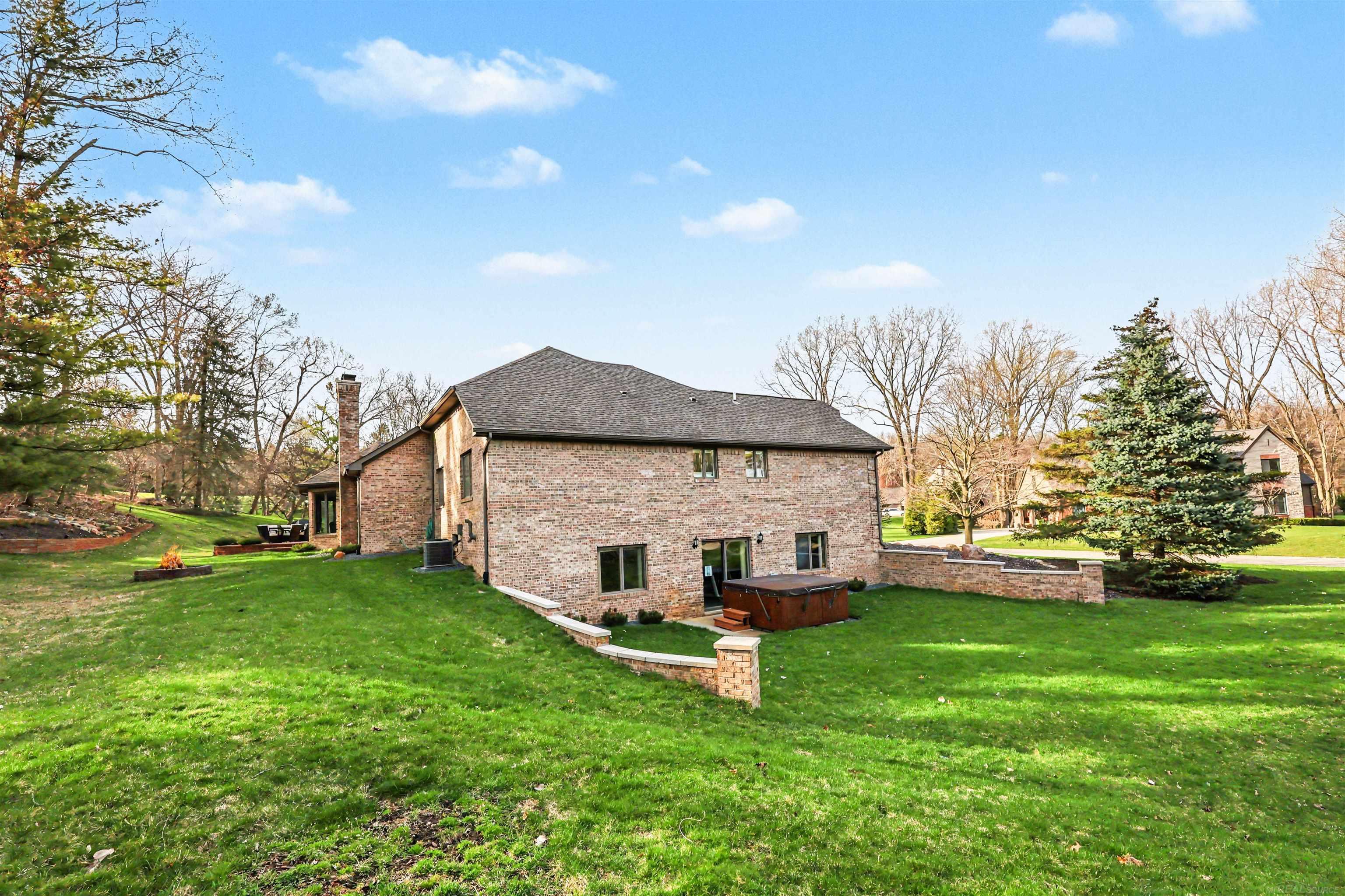 62243 Darren Drive, Washington, MI, 48094