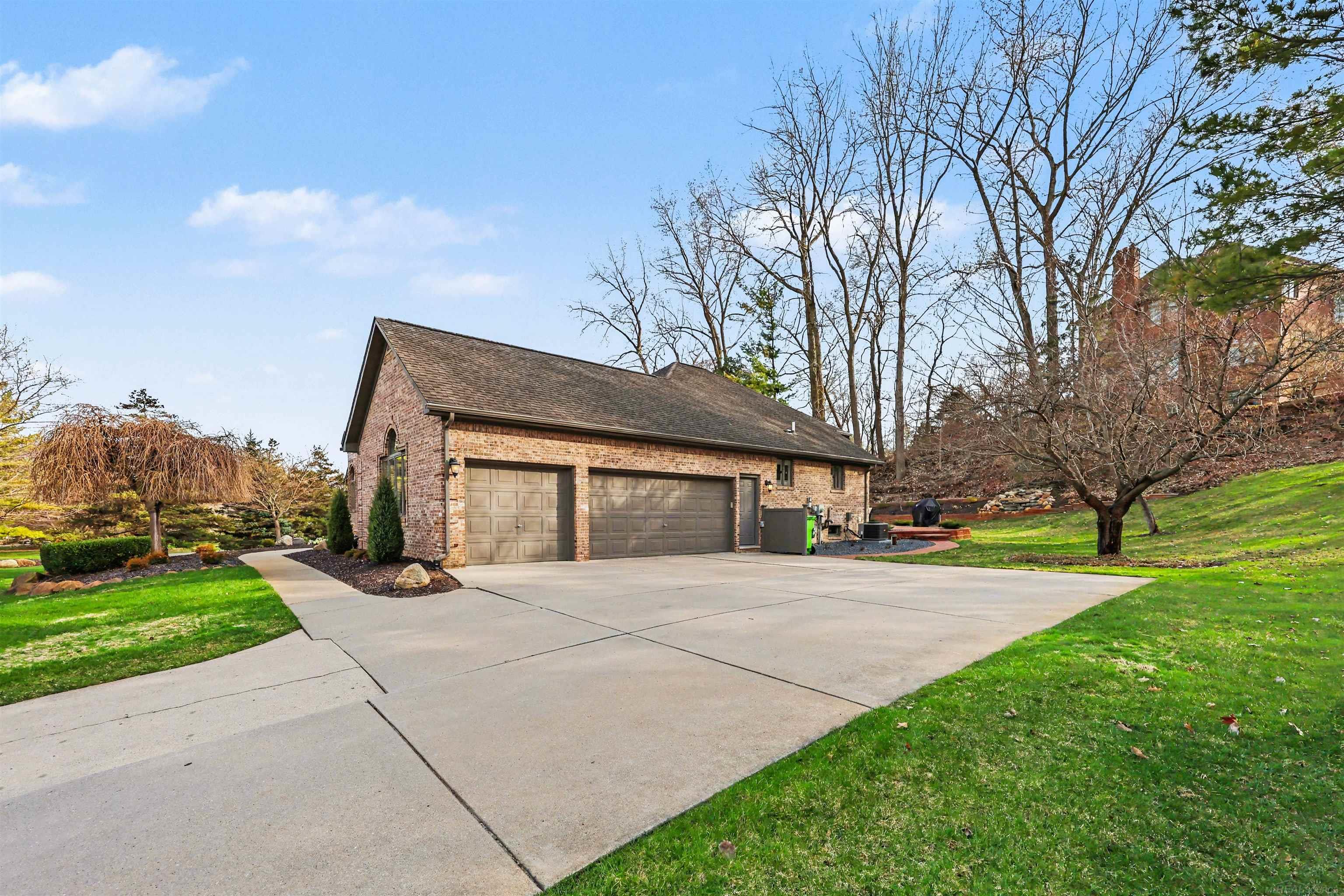 62243 Darren Drive, Washington, MI, 48094