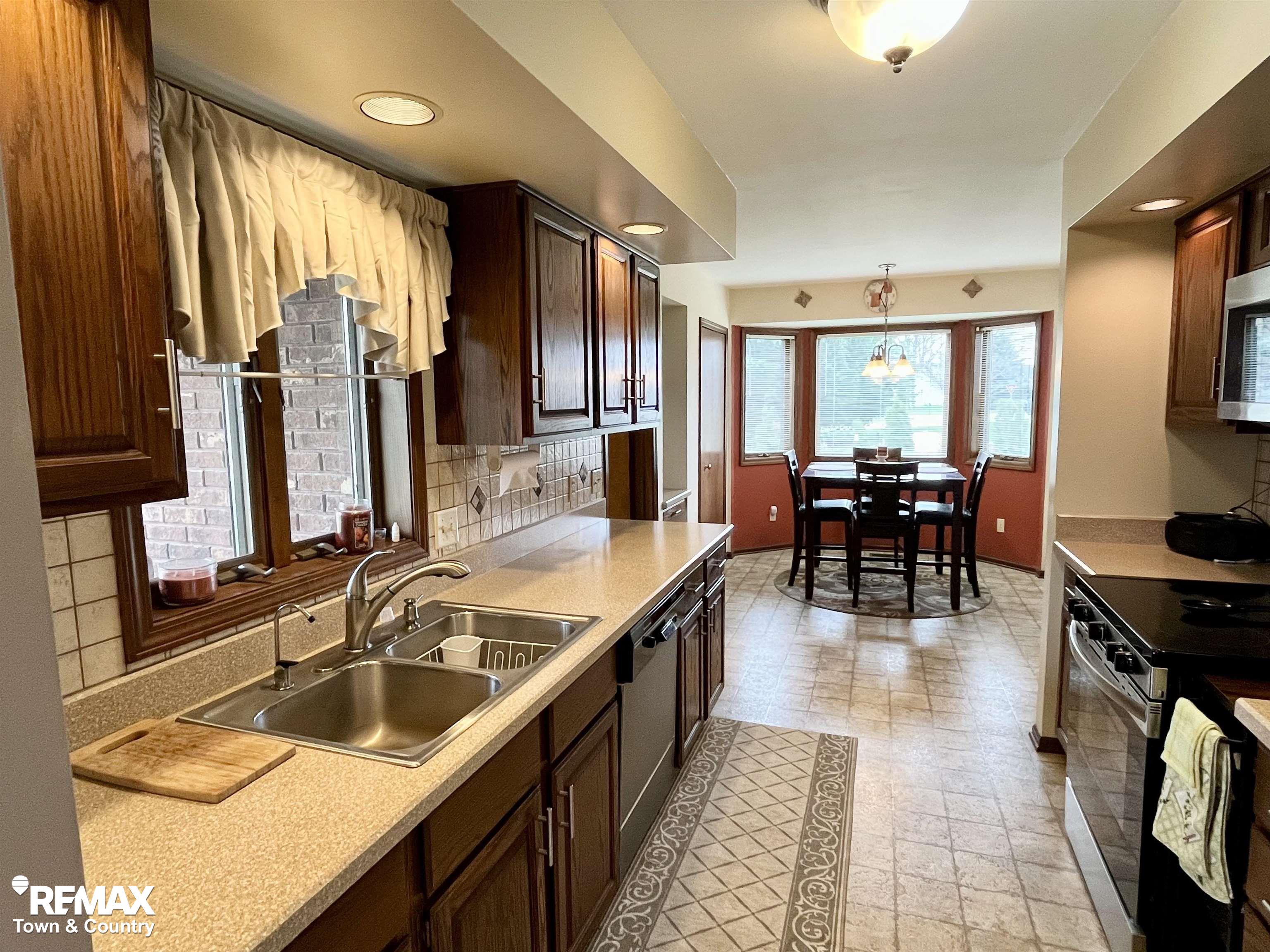 6112 Oak Creek Drive, Swartz Creek, MI, 48473