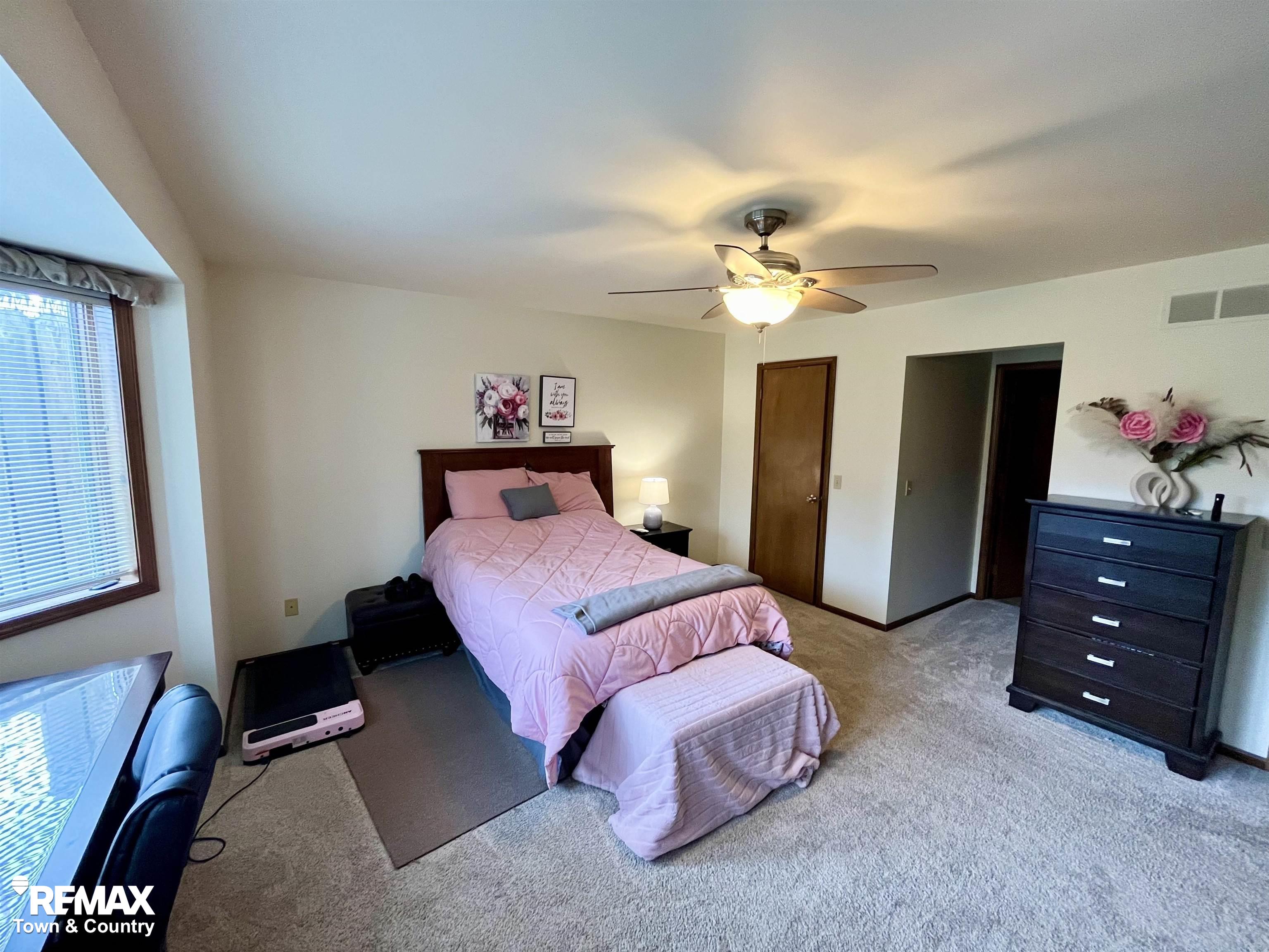 6112 Oak Creek Drive, Swartz Creek, MI, 48473