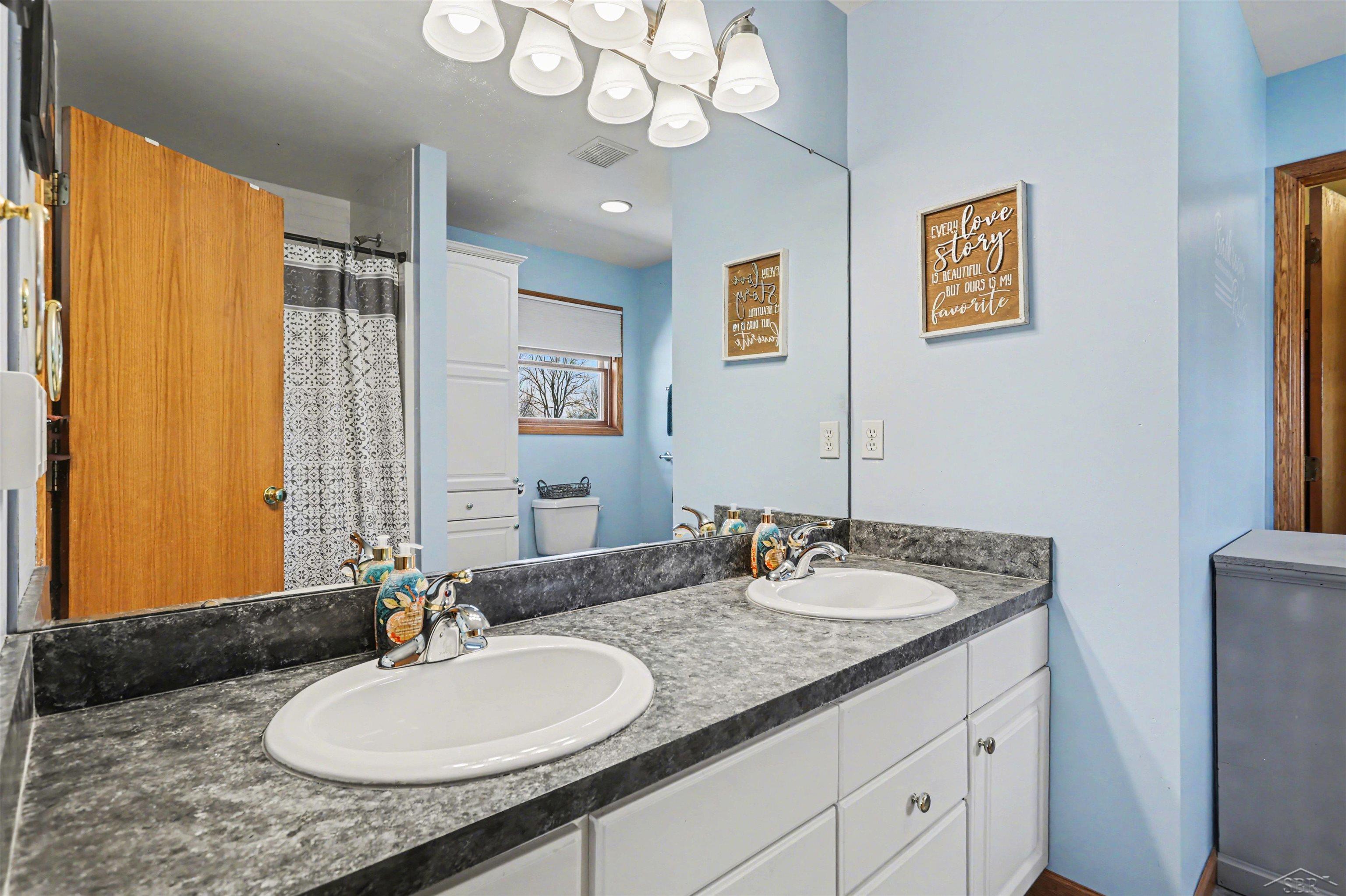 8782 Valleyview Court, Saginaw, MI, 48609