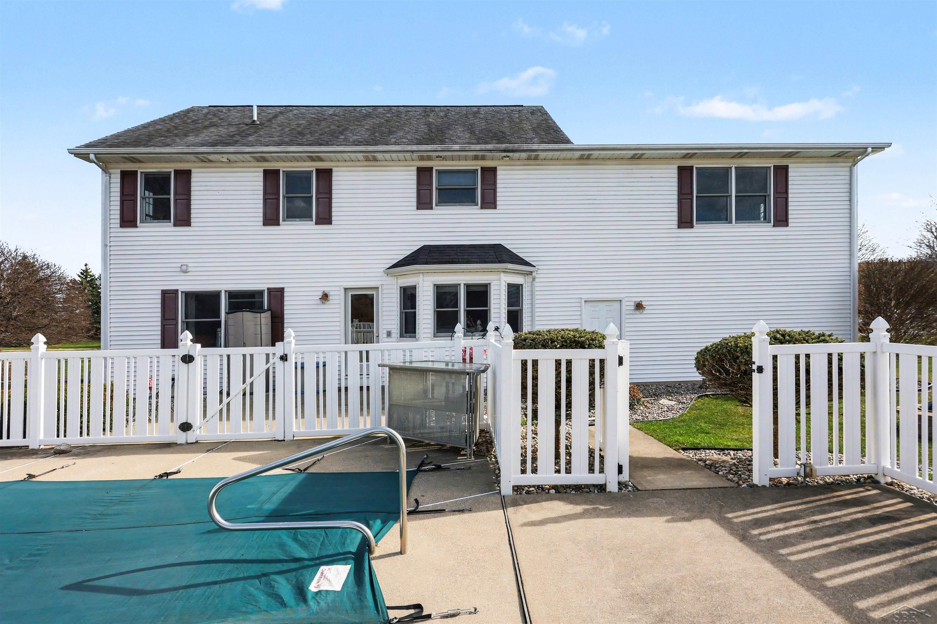 8782 Valleyview Court, Saginaw, MI, 48609