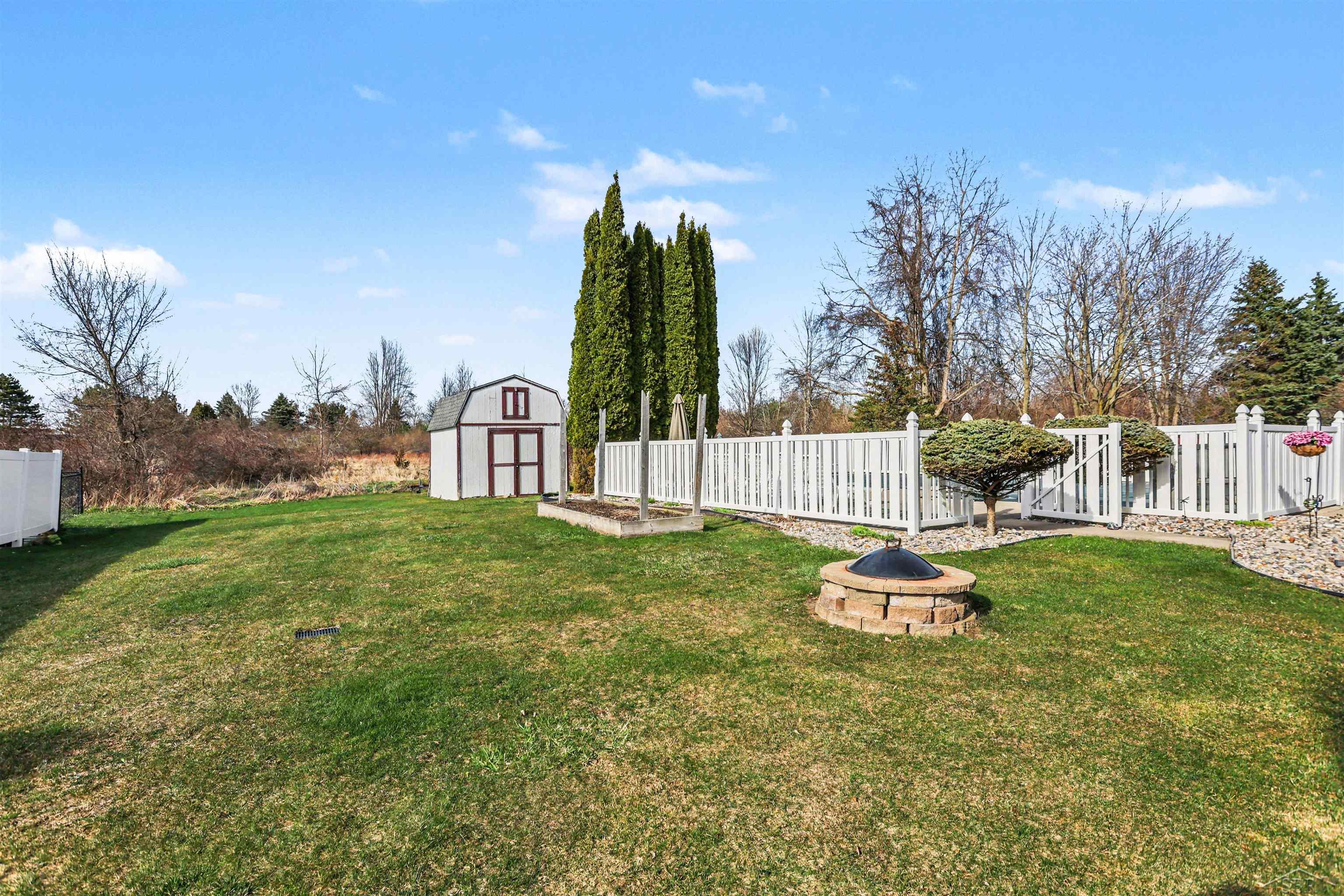 8782 Valleyview Court, Saginaw, MI, 48609