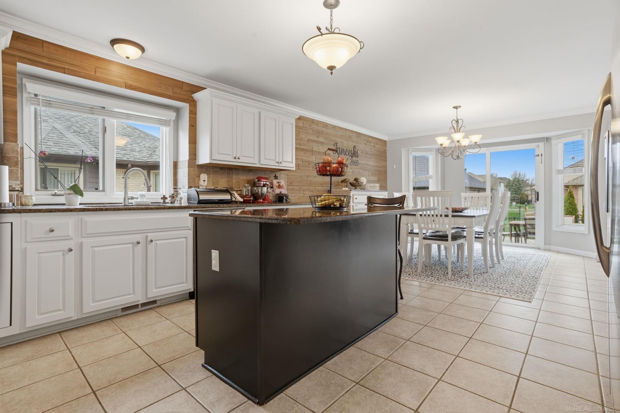 21351 Bunker Drive, Macomb, MI, 48042