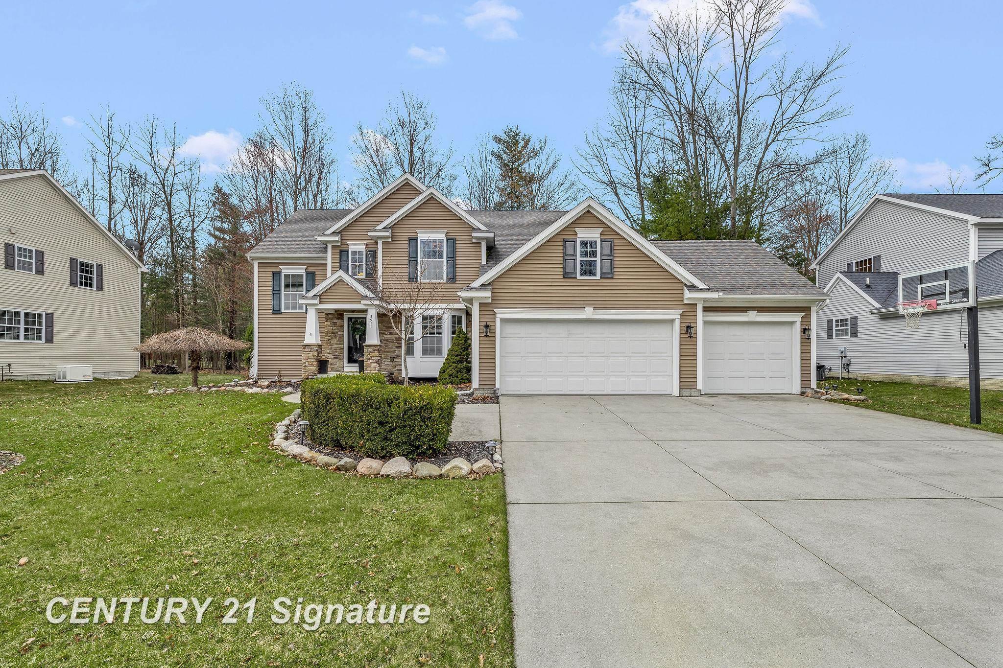 3911 Aspen Way, Midland, MI, 48642