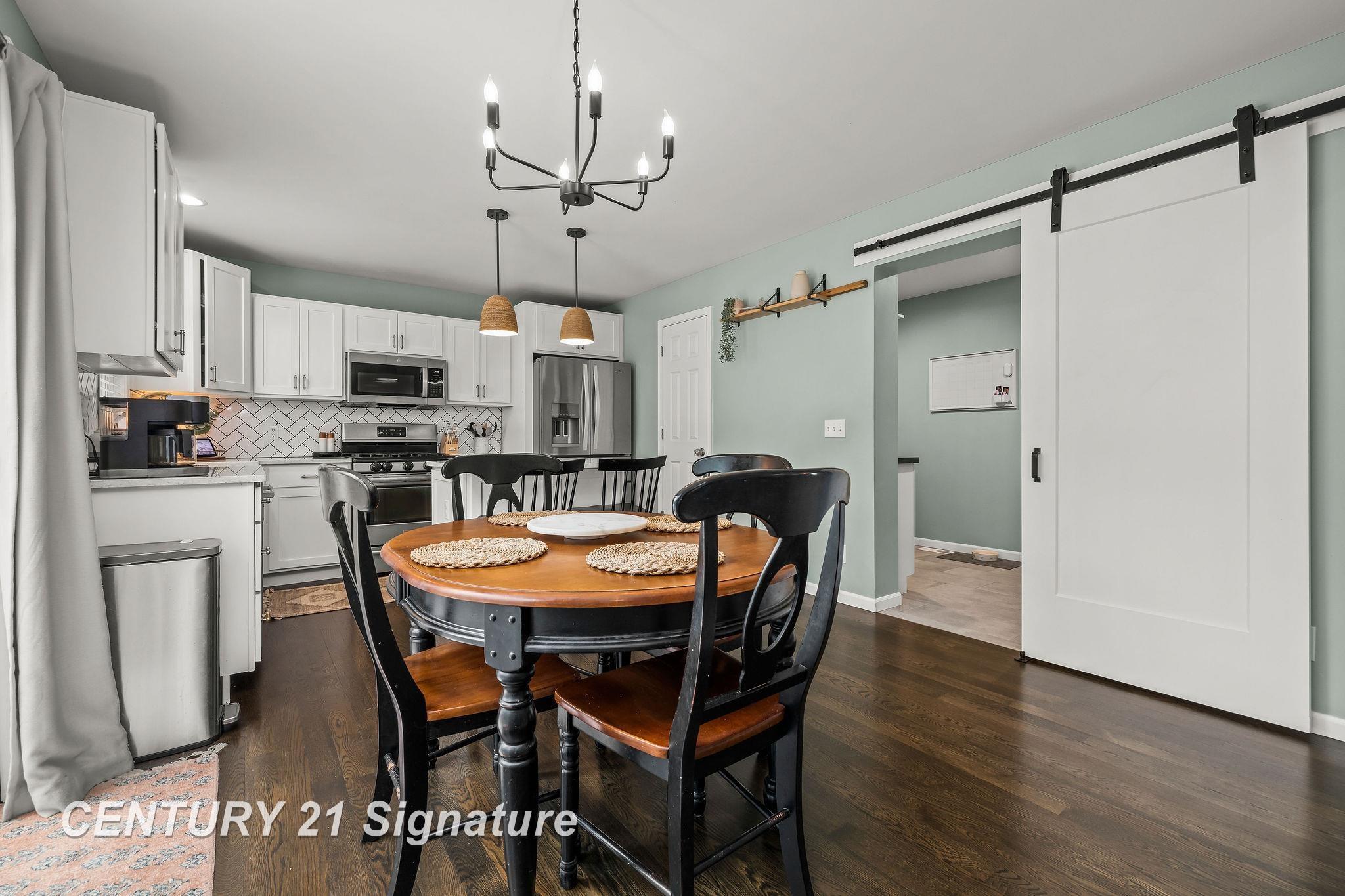 3911 Aspen Way, Midland, MI, 48642