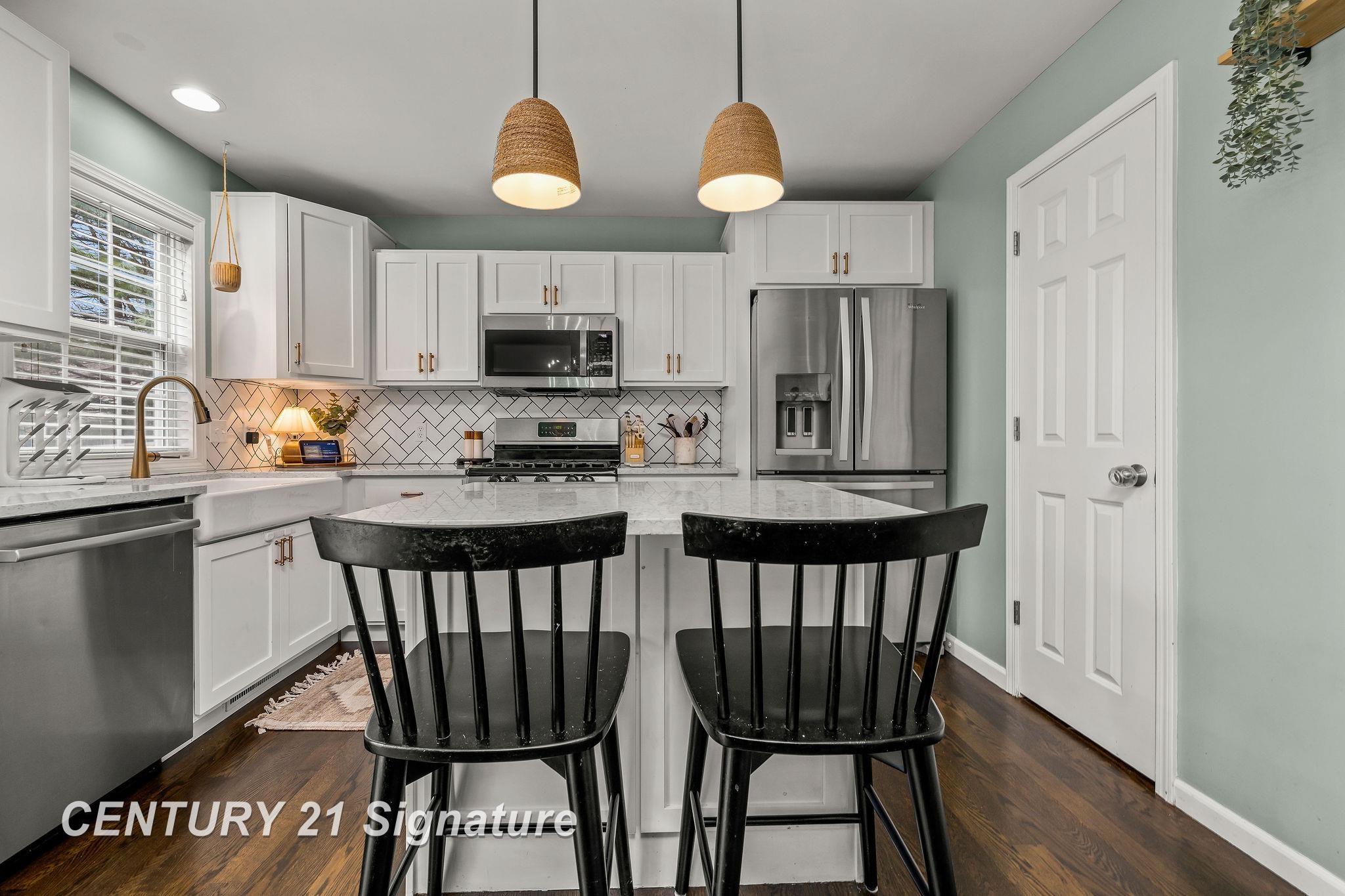 3911 Aspen Way, Midland, MI, 48642