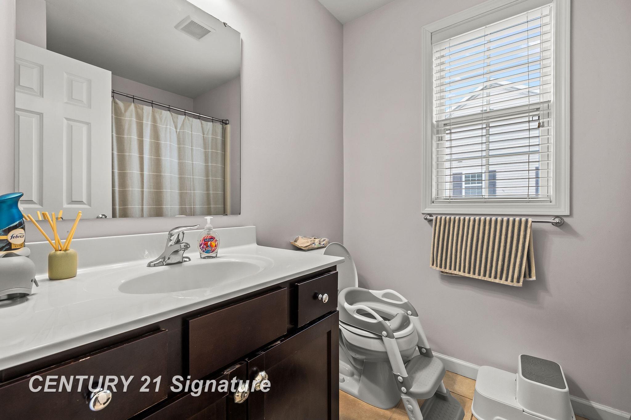 3911 Aspen Way, Midland, MI, 48642