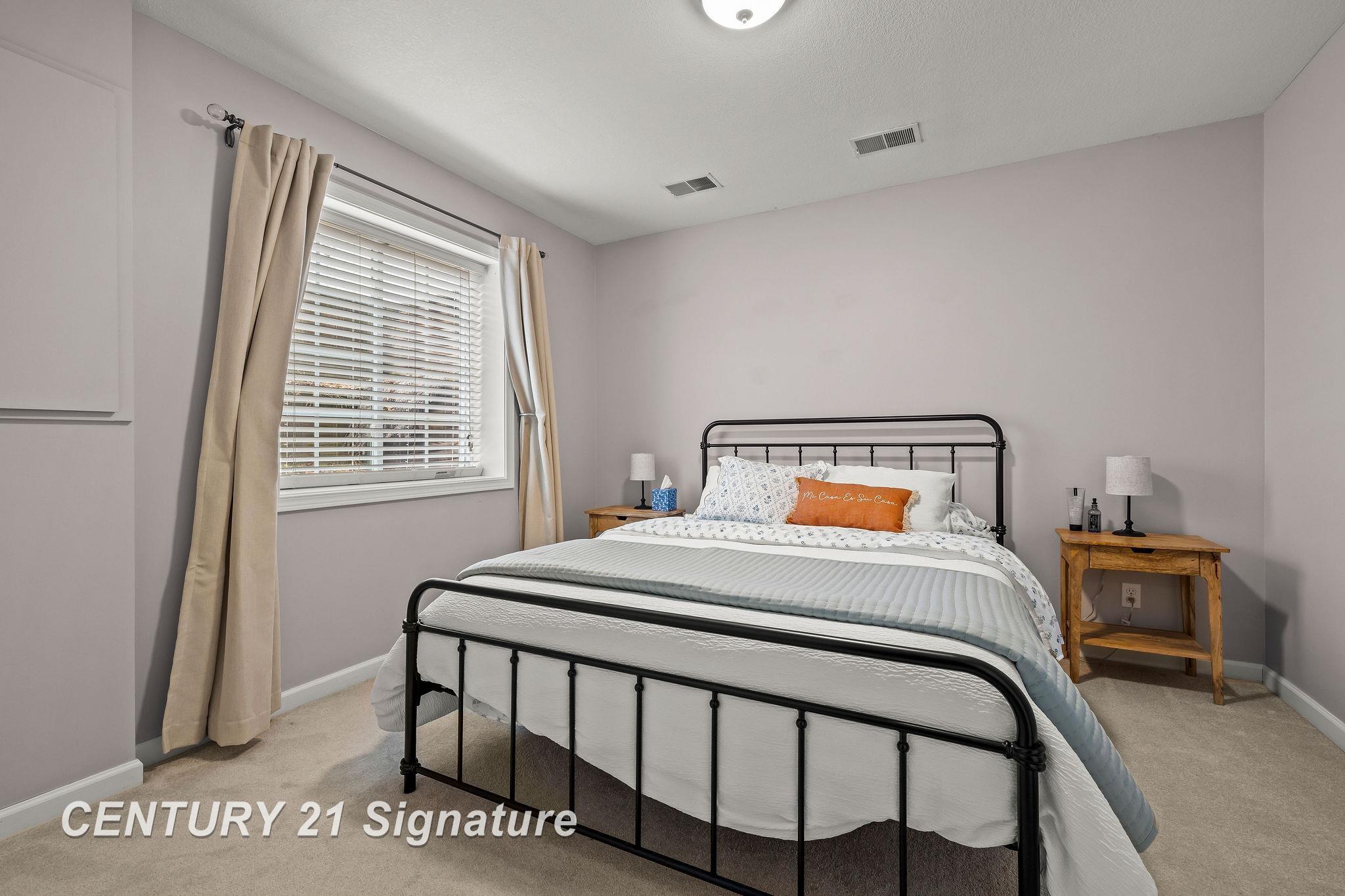 3911 Aspen Way, Midland, MI, 48642