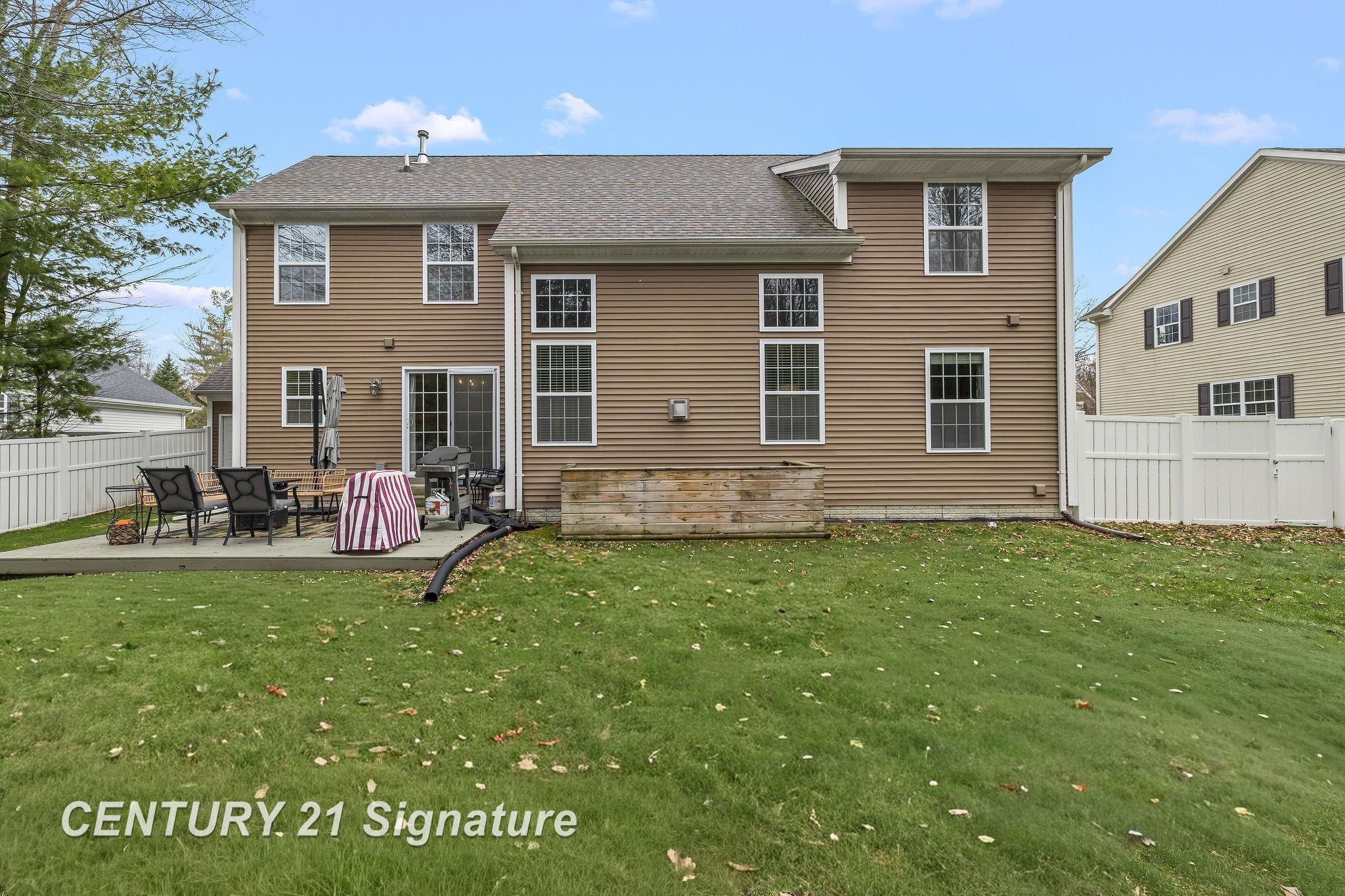 3911 Aspen Way, Midland, MI, 48642